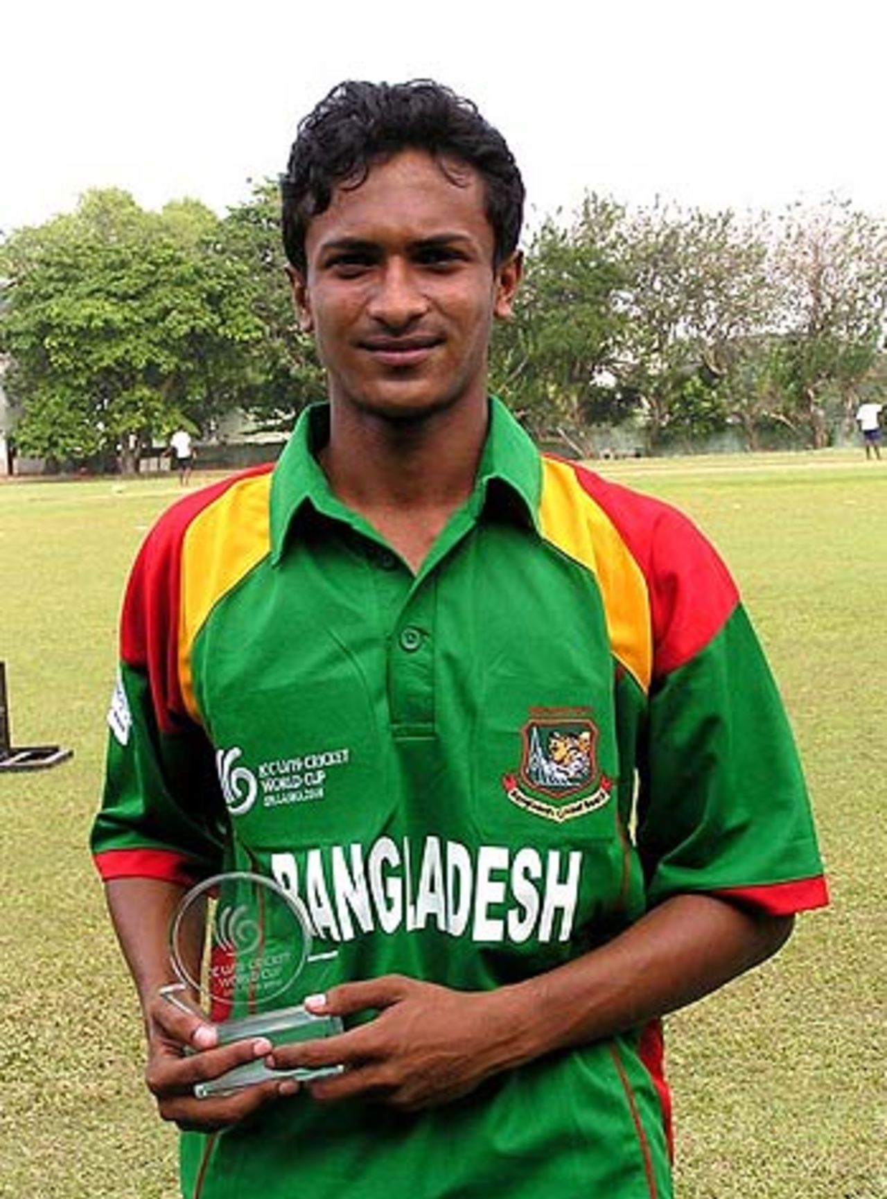 Saqibul Hasan's 4 for 34 earned him the Man-of-the-Match award in Bangladesh Under-19s four-wicket win over Pakistan, Bangladesh Under-19s v Pakistan Under-19s, 13th match, ICC Under-19 World Cup, Colombo, February 8, 2006