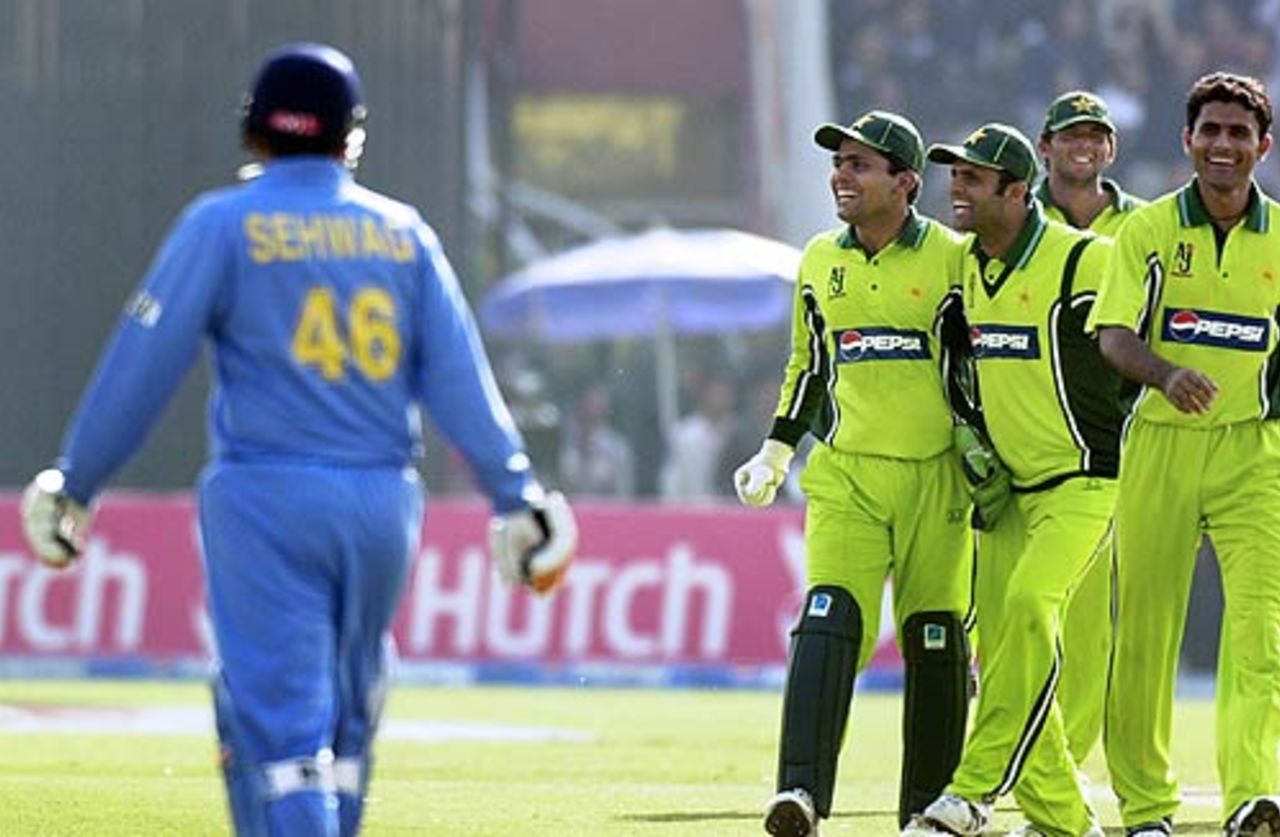 Pakistan celebrate the run out of Virender Sehwag for 67, Pakistan v India, 2nd ODI, Rawalpindi, February 11 2006