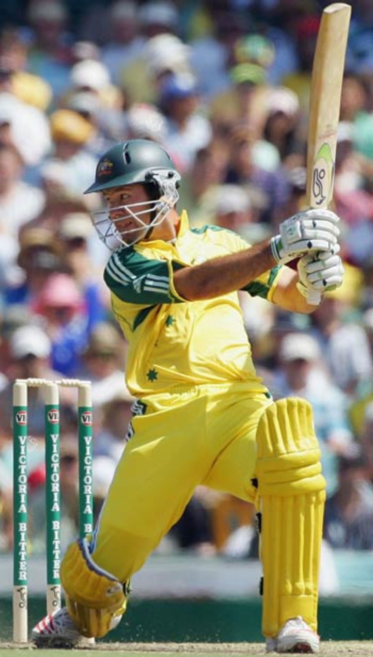 Ricky Ponting spanks one on the off side, Australia v Sri Lanka, VB Series final, Sydney, February 12, 2006
