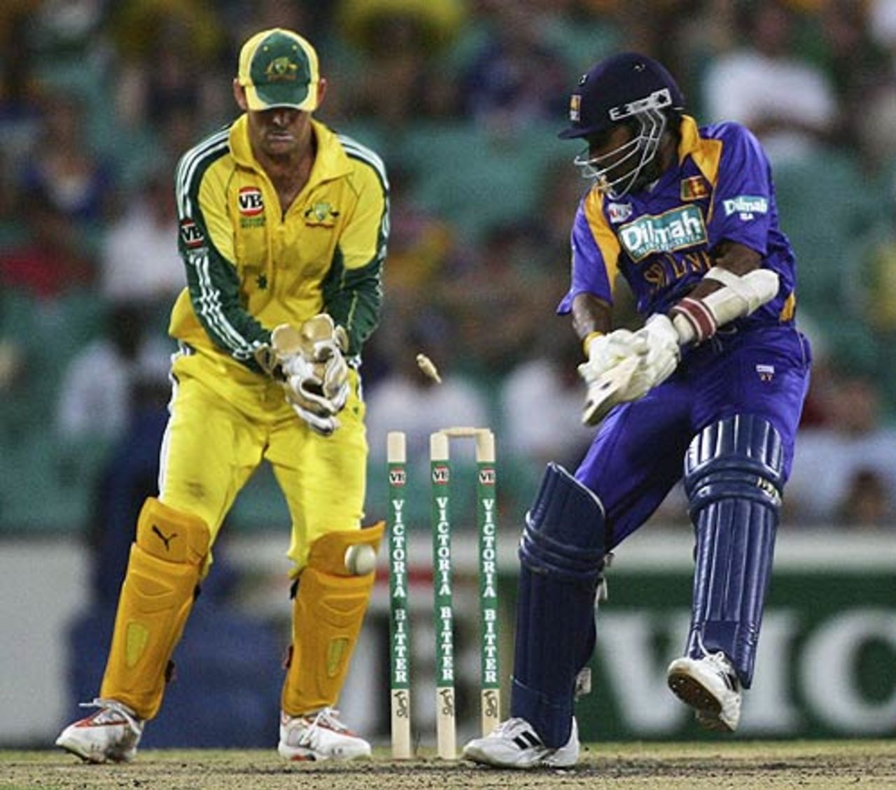 Mahela Jayawardene is bowled by Brad Hogg, VB Series, 2nd Final, Sydney, February 12, 2006