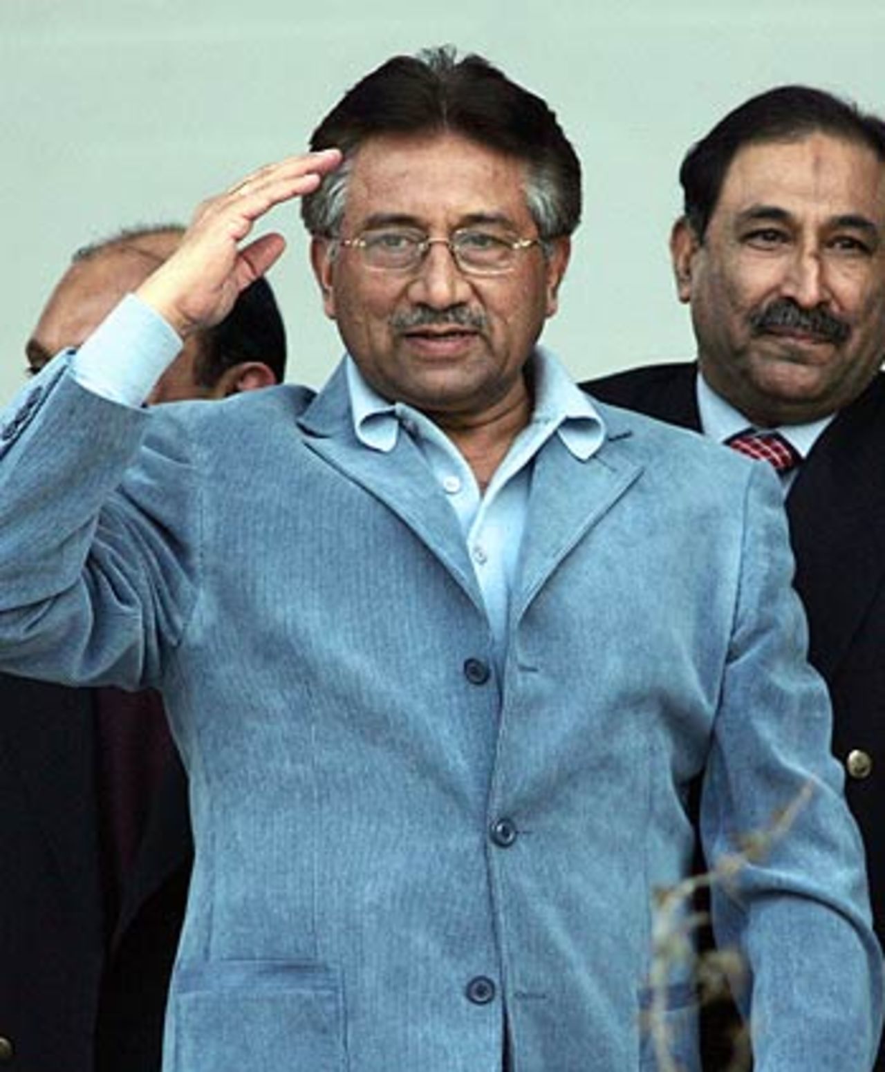 Pakistan's President Pervez Musharraf salutes the crowd, Pakistan v India, 3rd ODI, Lahore, February 13, 2006