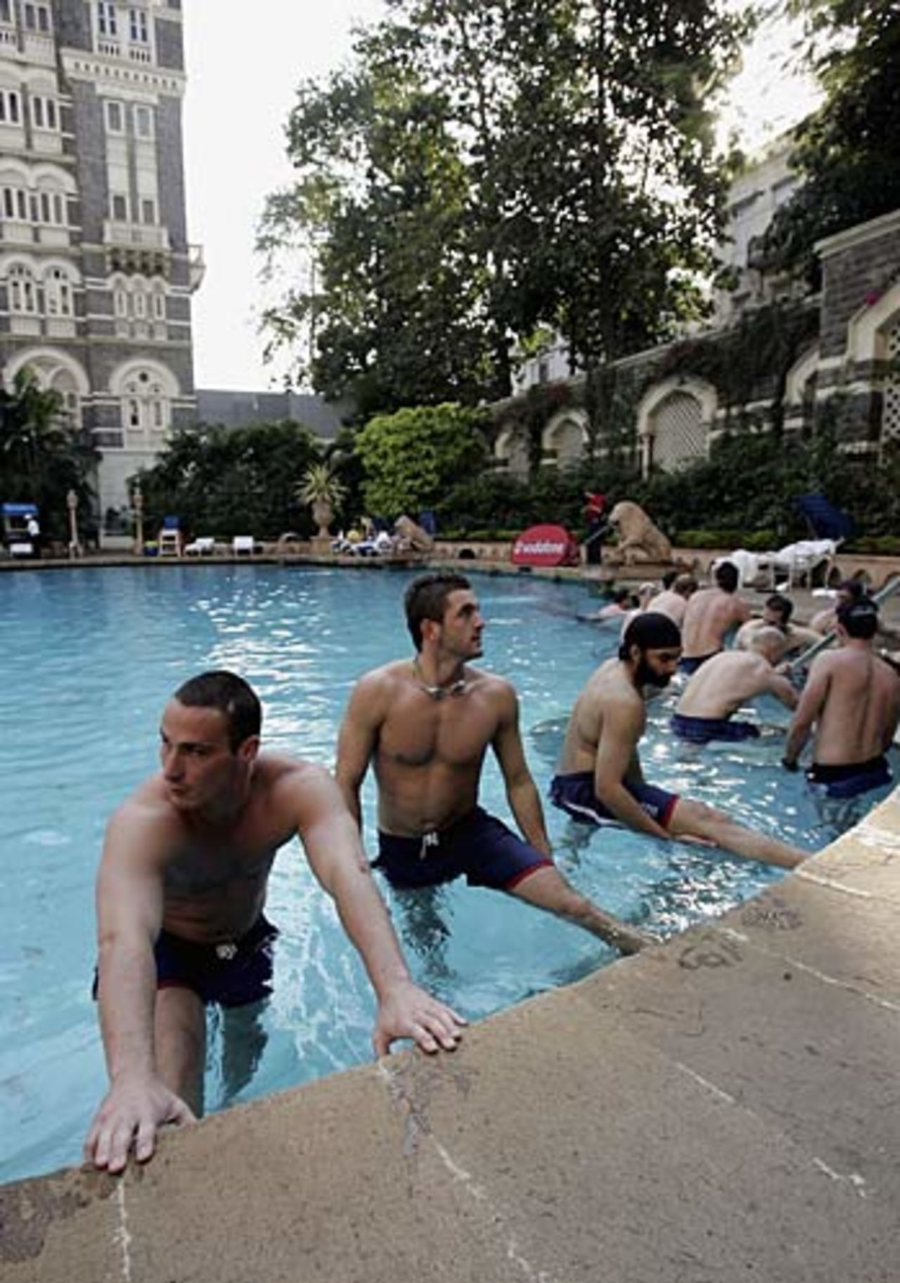 Simon Jones and Liam Plunkett cool down at the Taj Mahal Palace Hotel in Mumbai, February 13, 2006