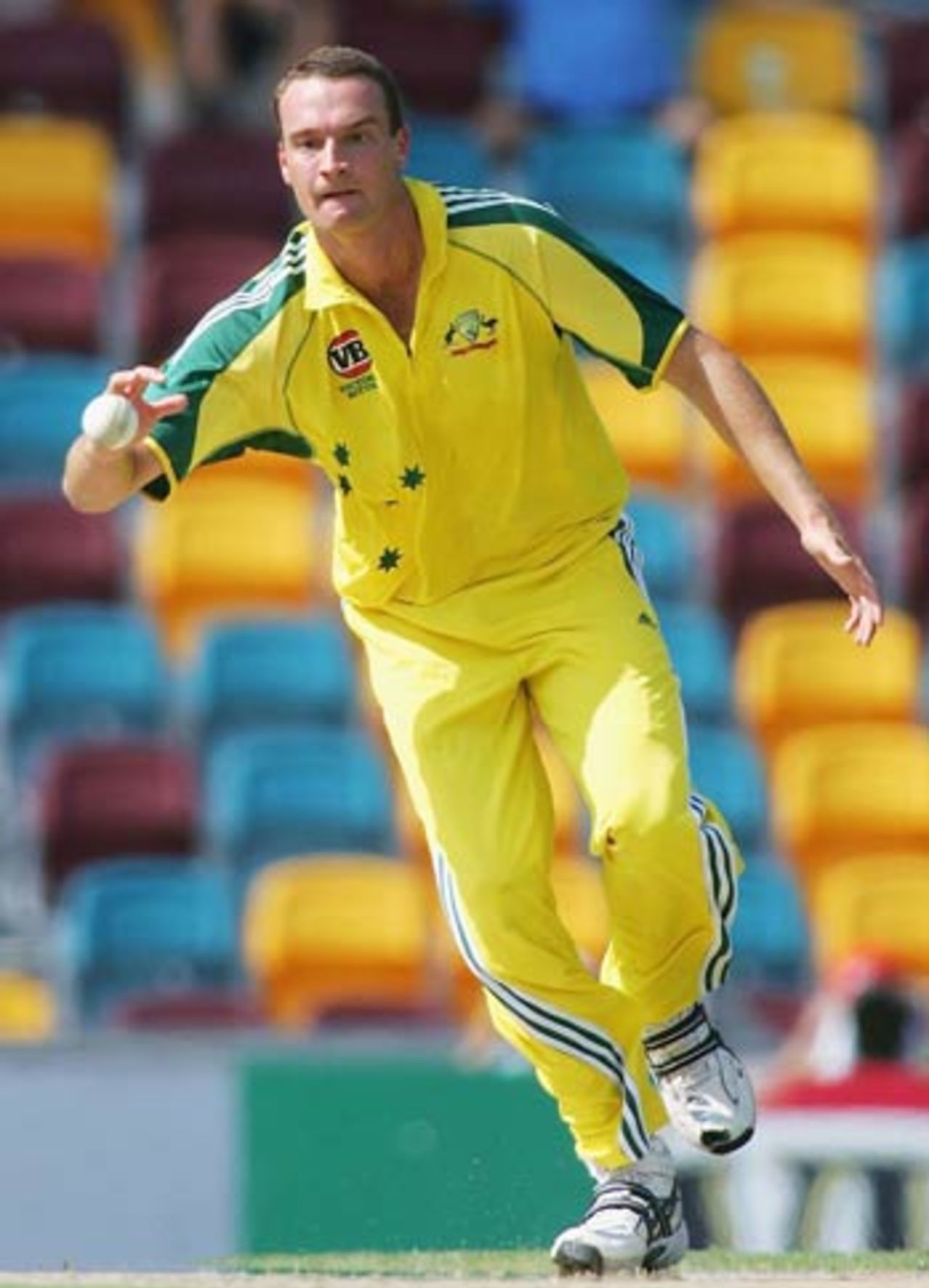 Stuart Clarke bowled impressively in the middle overs, taking 2 for 45, Australia v Sri Lanka, VB Series, 3rd Final, Brisbane, February 14, 2006