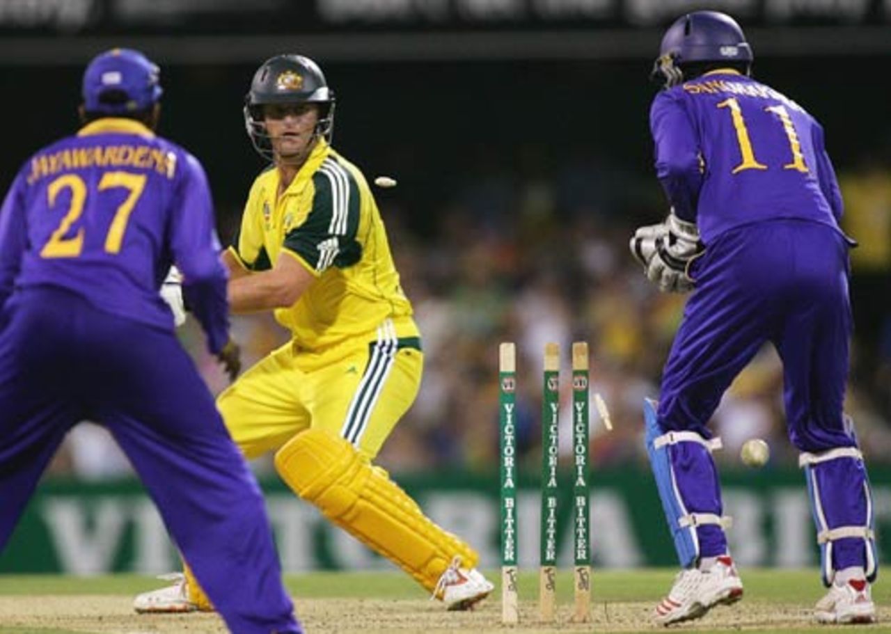 Adam Gilchrist bowled by Muttiah Muralitharan, Australia v Sri Lanka, VB Series, 3rd Final, Brisbane, February 14, 2006