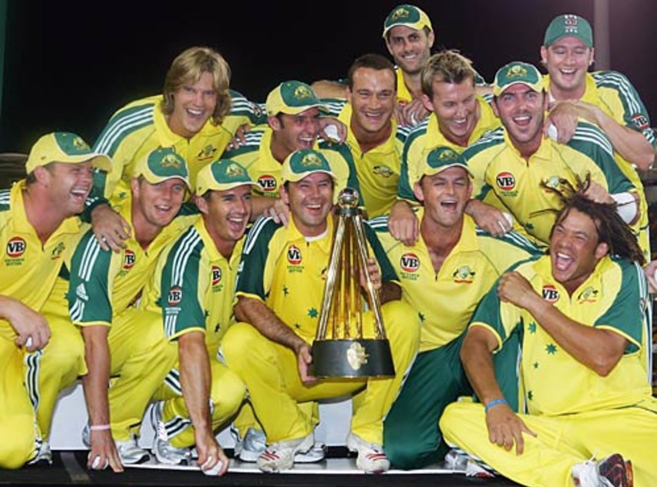 The Australian team celebrate their series win, 3rd Final, Brisbane, February 14, 2006