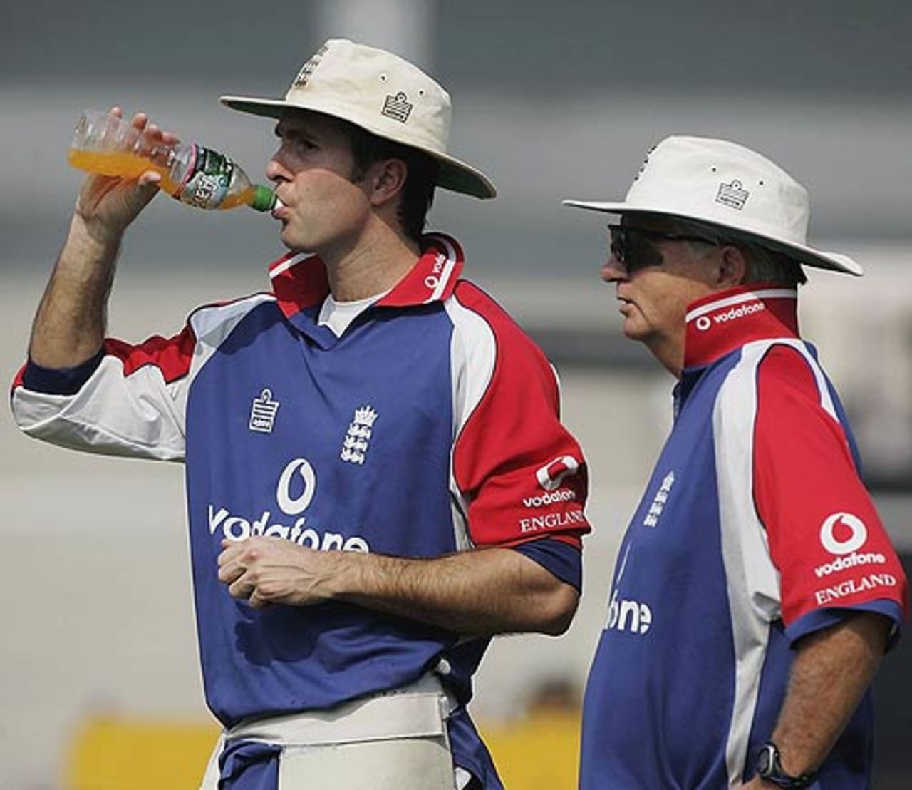 Michael Vaughan and Duncan Fletcher talk tactics in practice