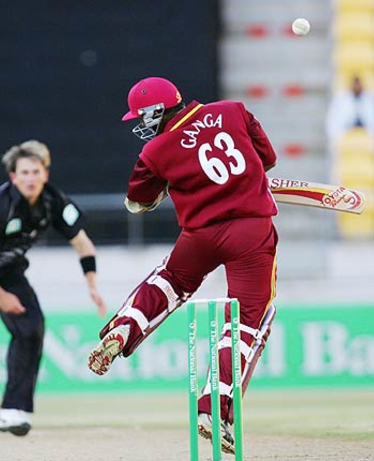 Daren Ganga just manages to evade a bouncer from Shane Bond, New Zealand v West Indies, 1st ODI, Wellington, February 18 2006