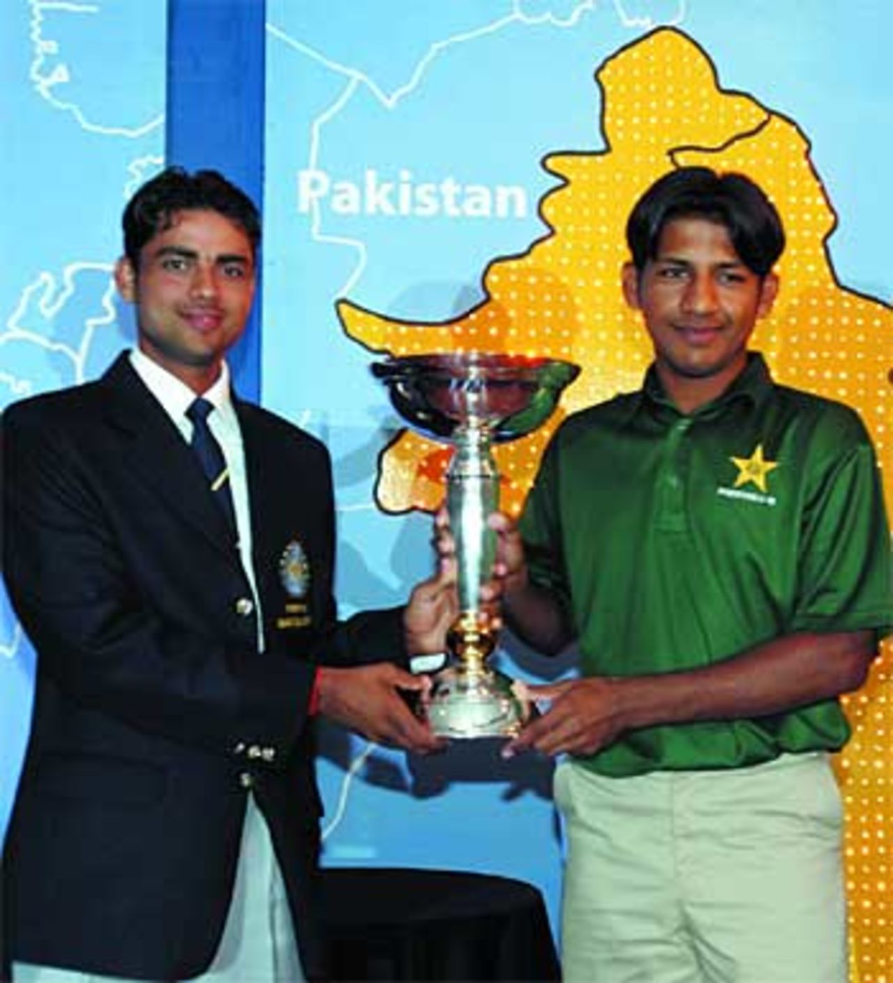 One hand on the trophy - Pakistan and India will fight for glory in the Under-19 World Cup final on Sunday, Under-19 World Cup, Colombo, February 18, 2006