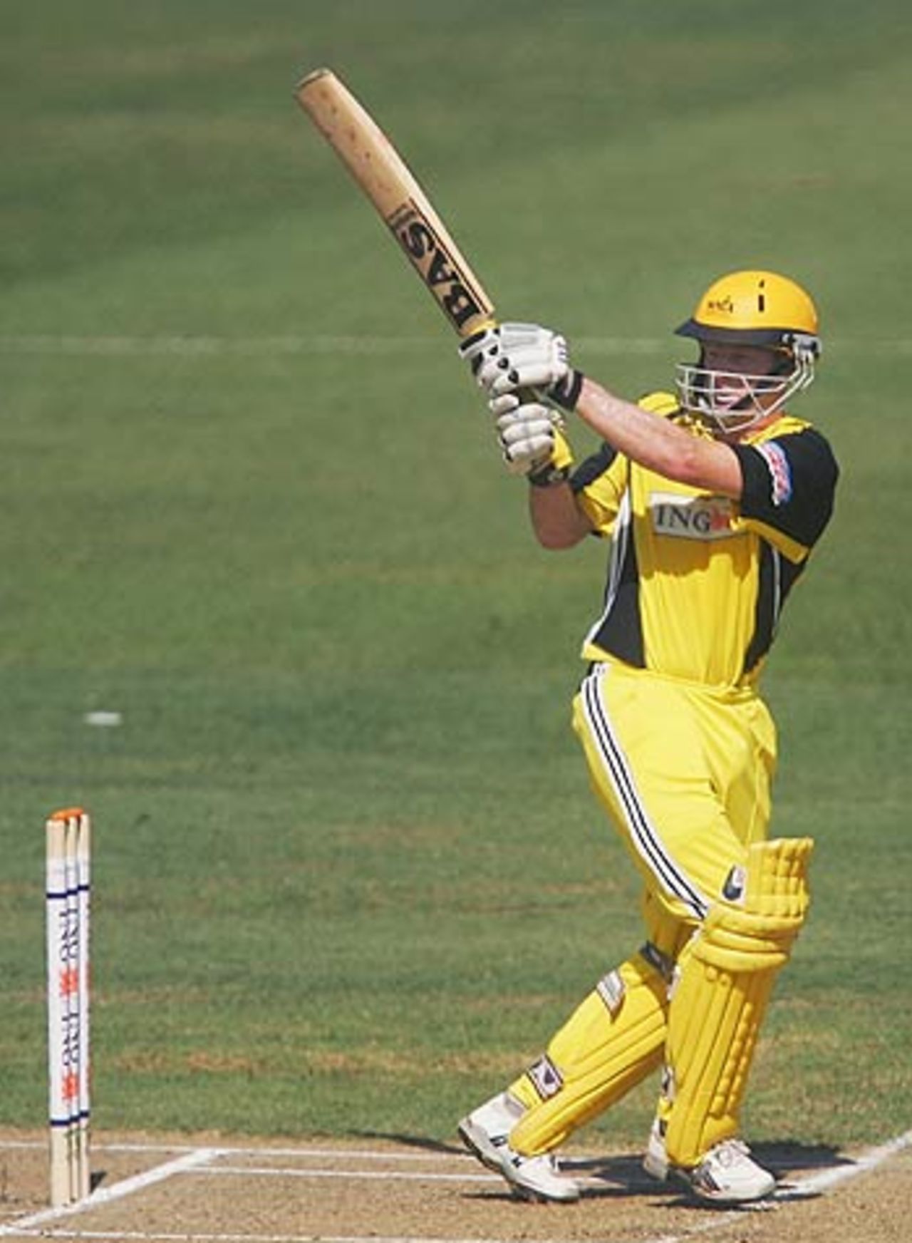 Chris Rogers pulls during his 41against New South Wales, New South Wales v Western Australia, ING Cup, Sydney, February 19, 2006