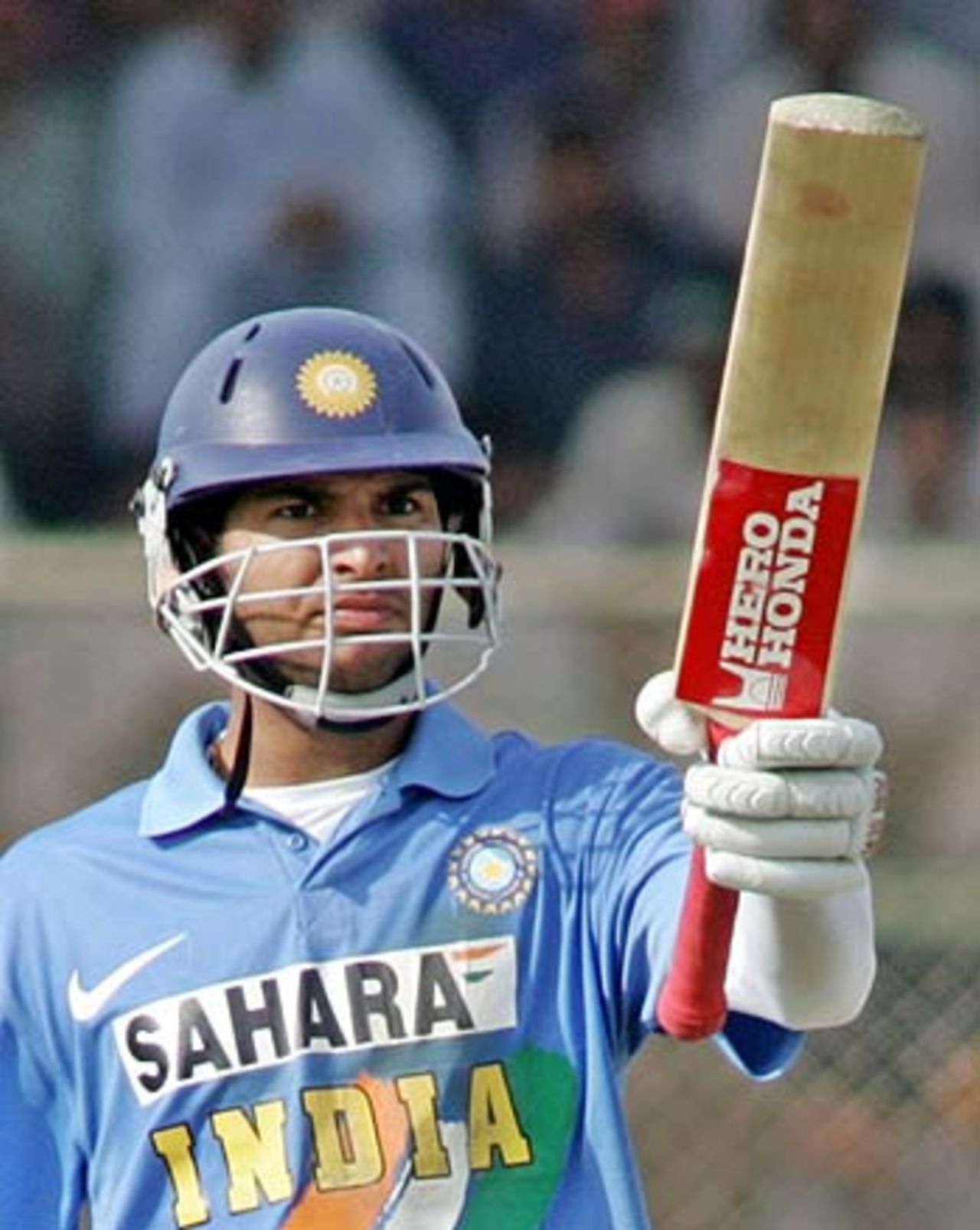 Yuvraj Singh scores his third fifty of the series, Pakistan v India, 5th ODI, Karachi, February 19 2006
