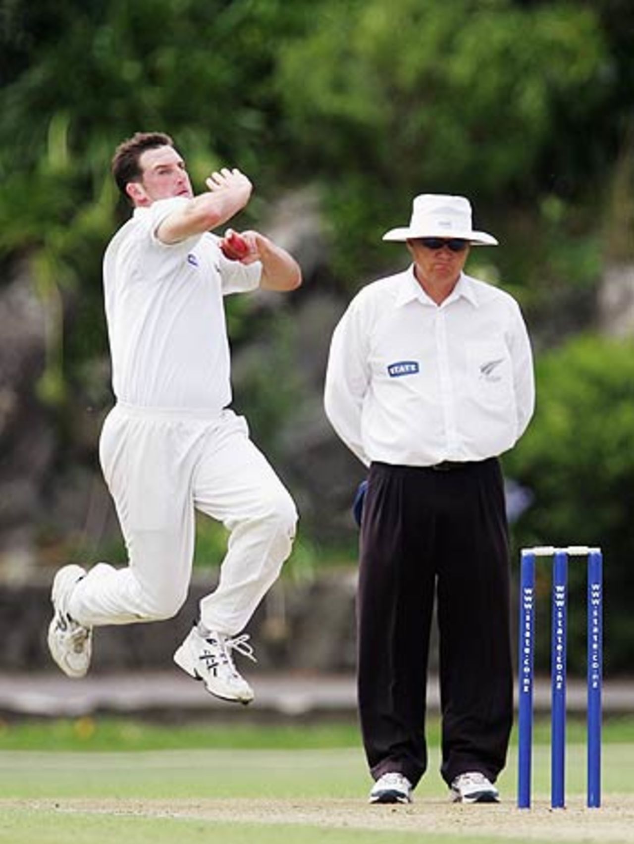 Gareth Shaw picked up 5 for 49 as Auckland were bowled out for 272, Auckland v Otago, State Championship, Auckland, February 20, 2006