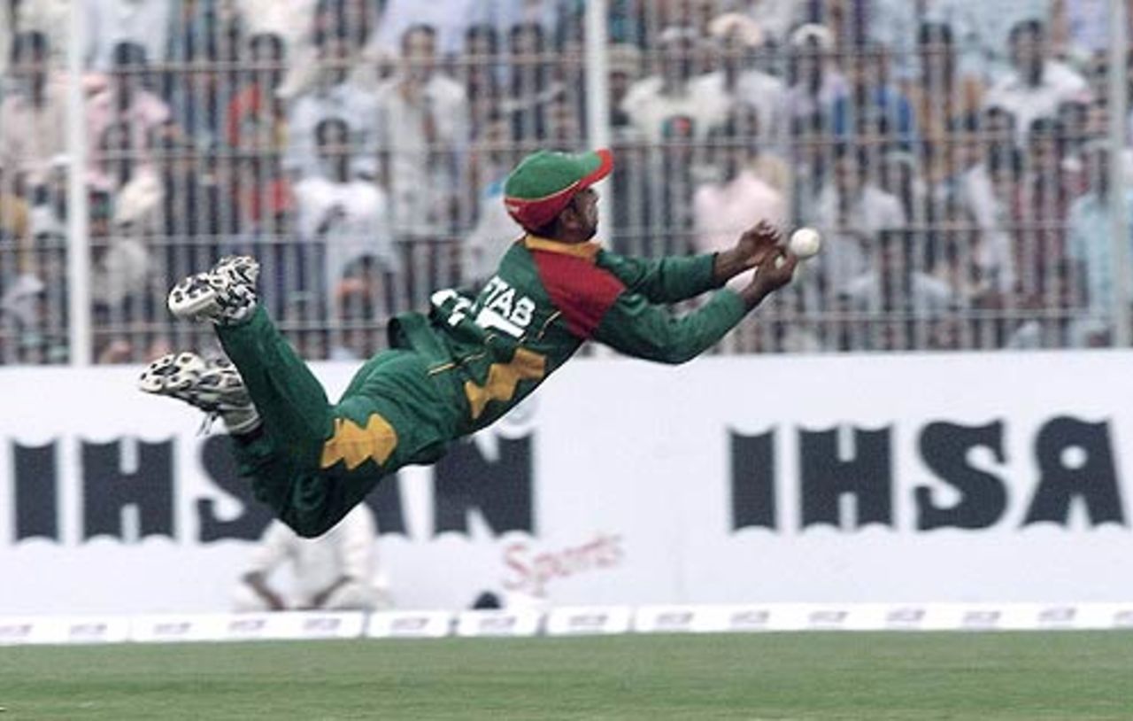 Aftab Ahmed is airborne, Bangladesh v Sri Lanka, 2nd ODI, Bogra, February 22 2006