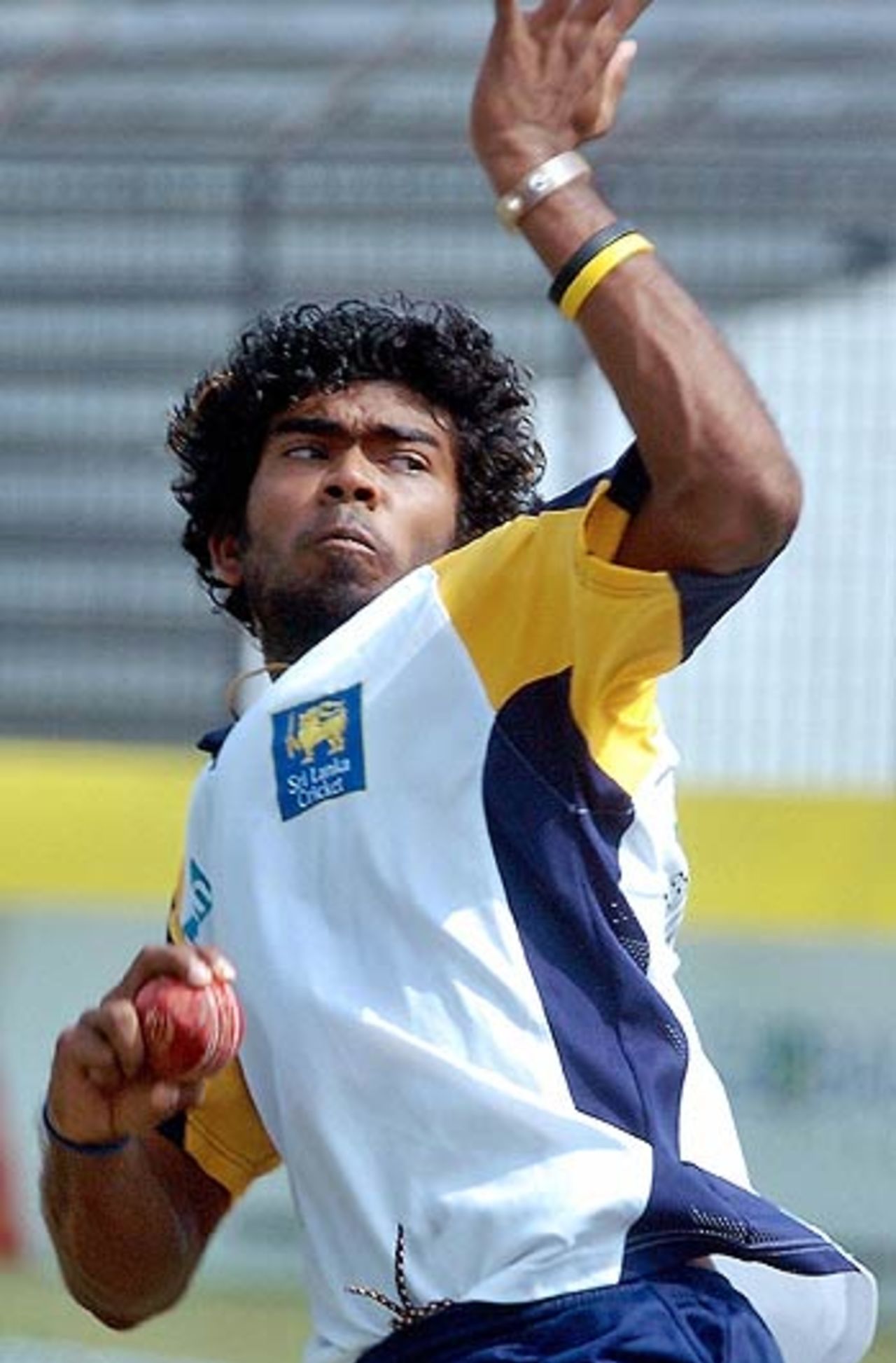 Lasith Malinga gears up for the first Test against Bangladesh, Chittagong, February 26, 2006