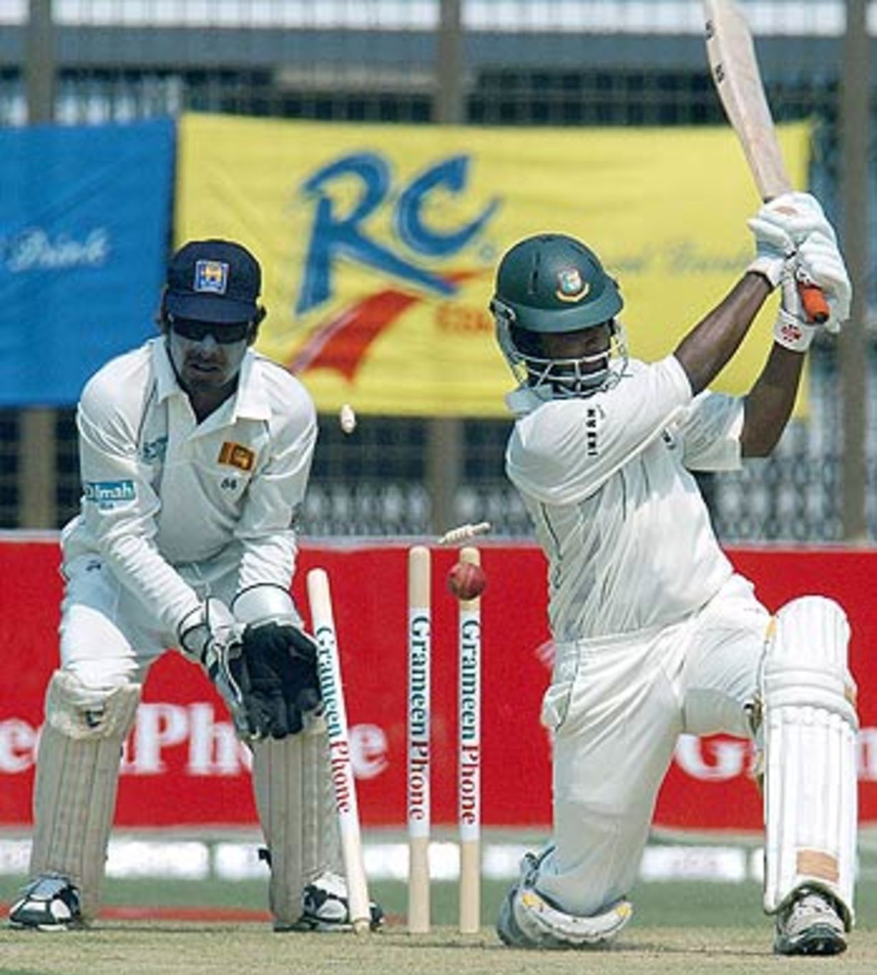Nafees Iqbal pulls during his innings of 34, Bangladesh v Sri Lanka, 1st Test, Chittagong, February 28, 2006
