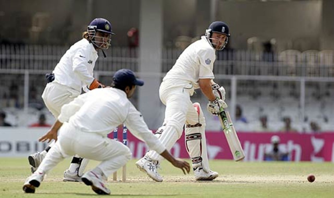Steve Harmison runs one down durng his innings of 39, India v England, 1st Test, Nagpur, 2nd day, March 2, 2006