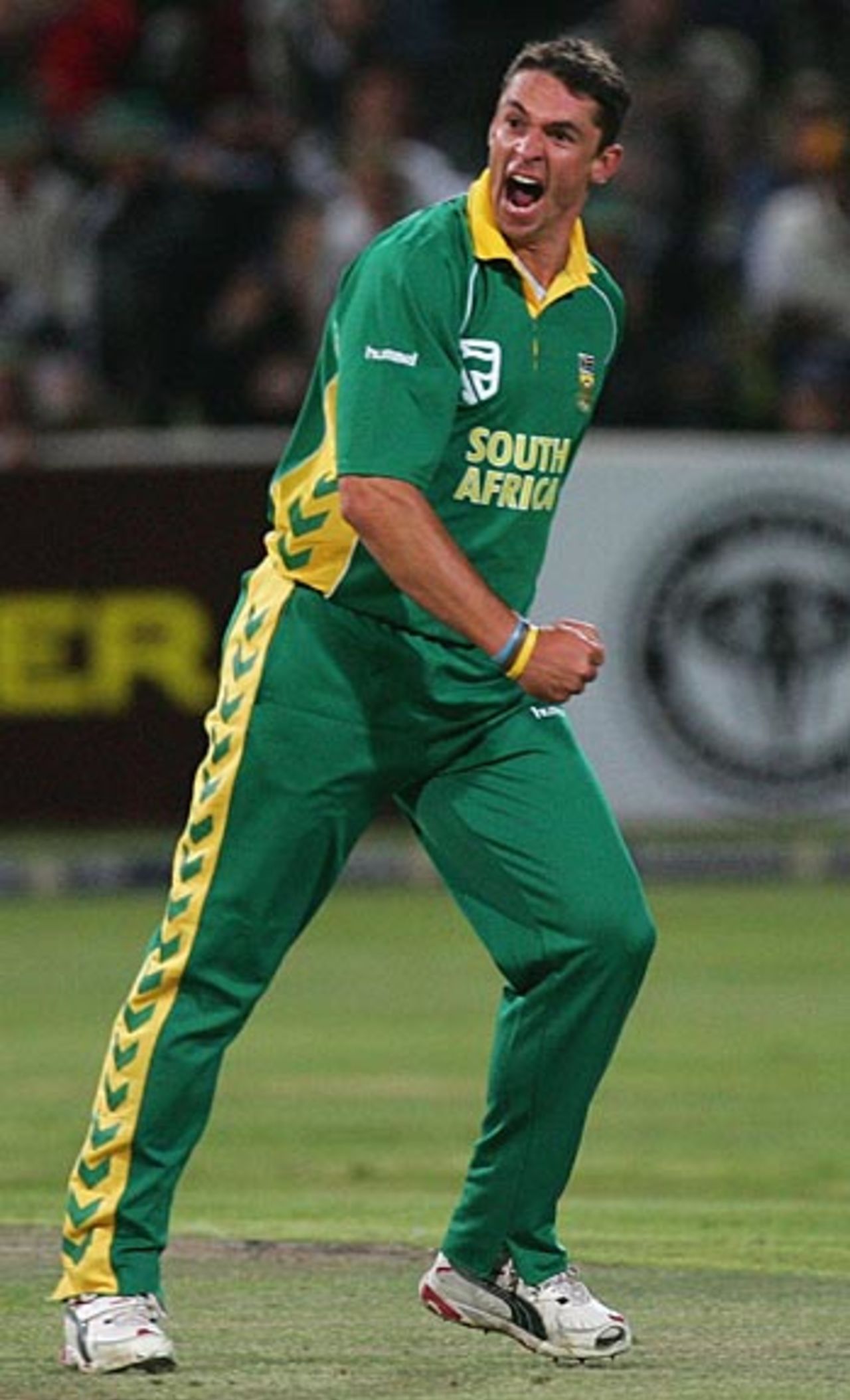 Andre Nel celebrates - he finished with 3 for 30, South Africa v Australia, 2nd ODI, Cape Town, March 3, 2006
