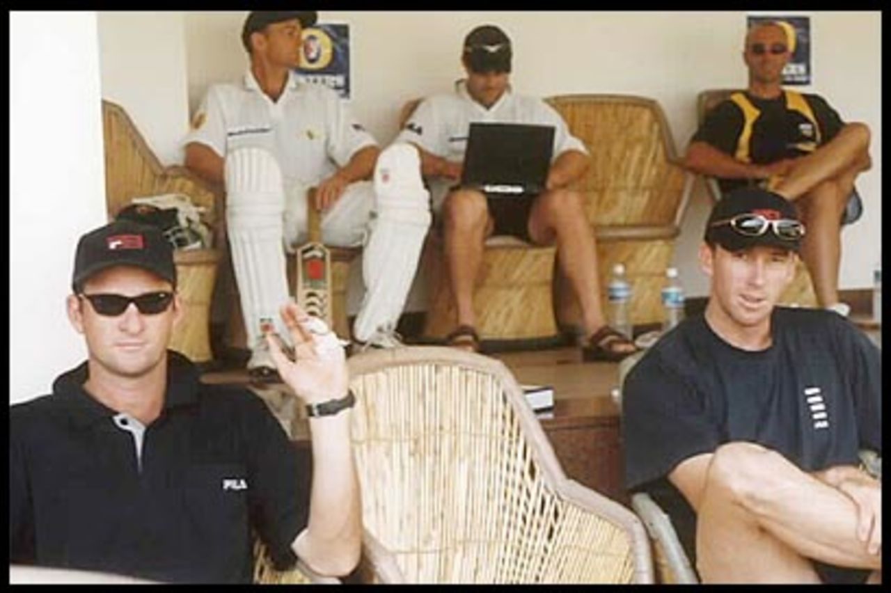 The Aussies present a relaxed picture in the confines of their dressing room, Australia in India 2000/01, Mumbai v Australians, Brabourne Stadium, Mumbai, 22-24 Feb 2001 (Day 2)