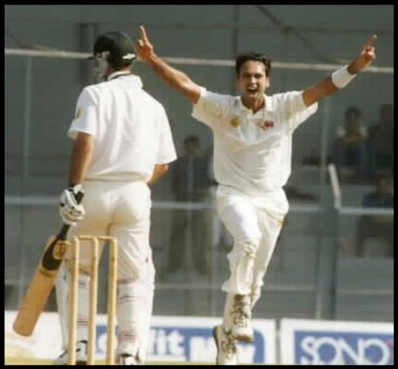 Paras Mhambrey is ecstatic after getting the better of Ricky Ponting, Australia in India 2000/01, Mumbai v Australians, Brabourne Stadium, Mumbai, 22-24 Feb 2001 (Day 2)