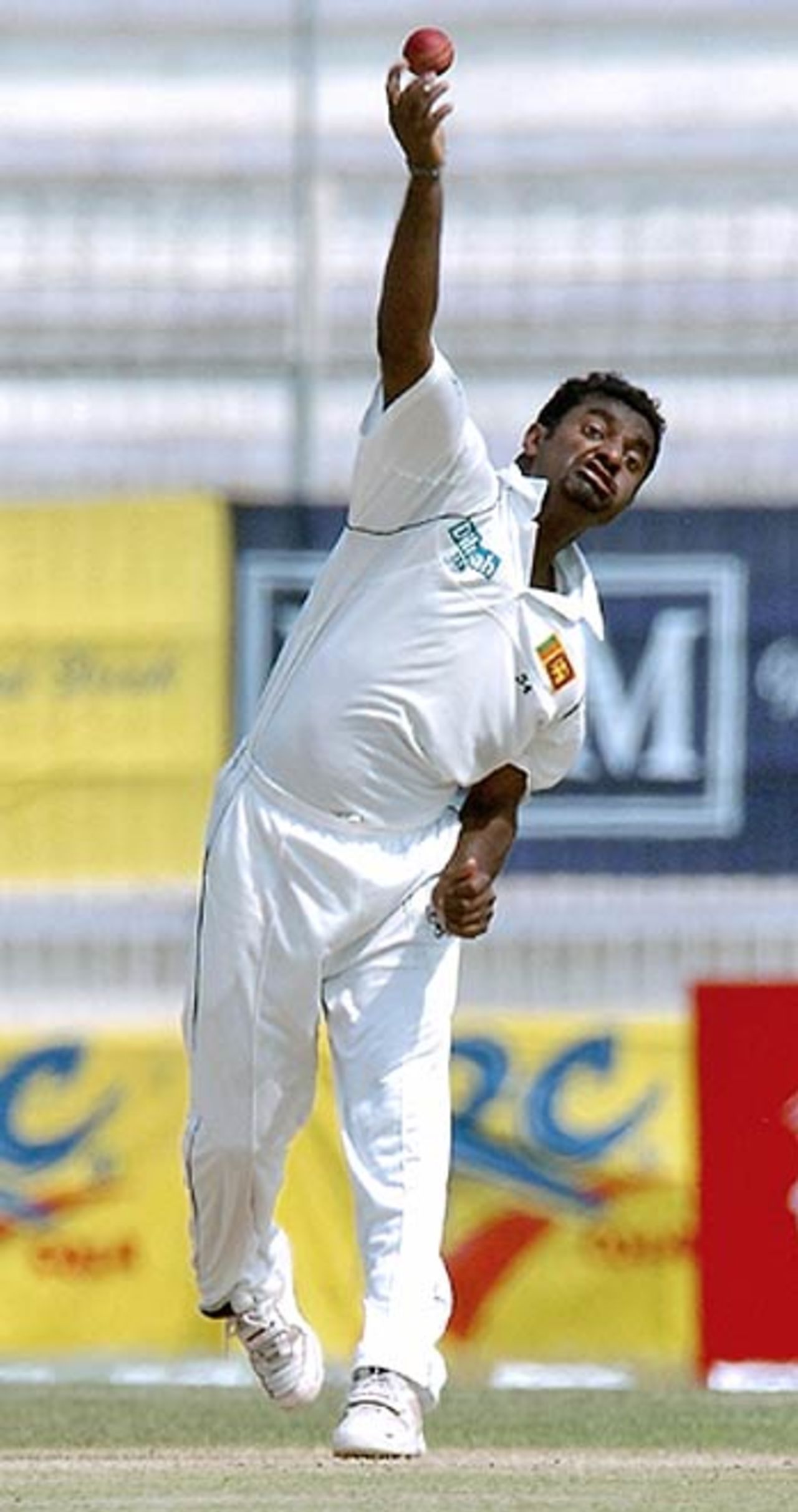 Muttiah Muralitharan picked up two wickets to stifle a good start by Bangladesh at Bogra, Bangladesh v Sri Lanka, 2nd Test, Bogra, March 8, 2006