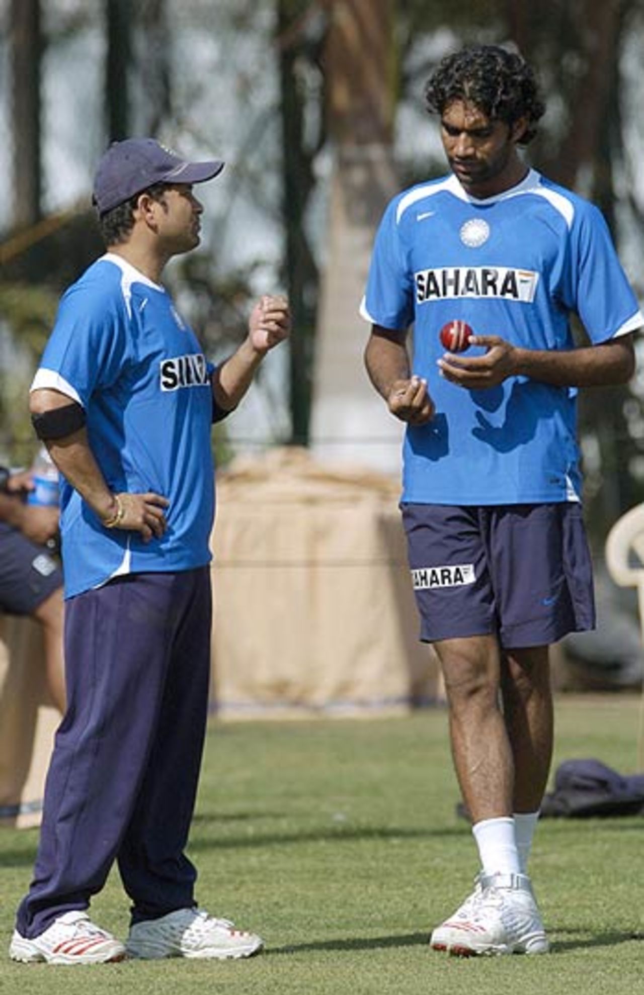 Sachin Tendulkar talks to Munaf Patel on the eve of the second Test, PCB Stadium, Mohali, March 8, 2006