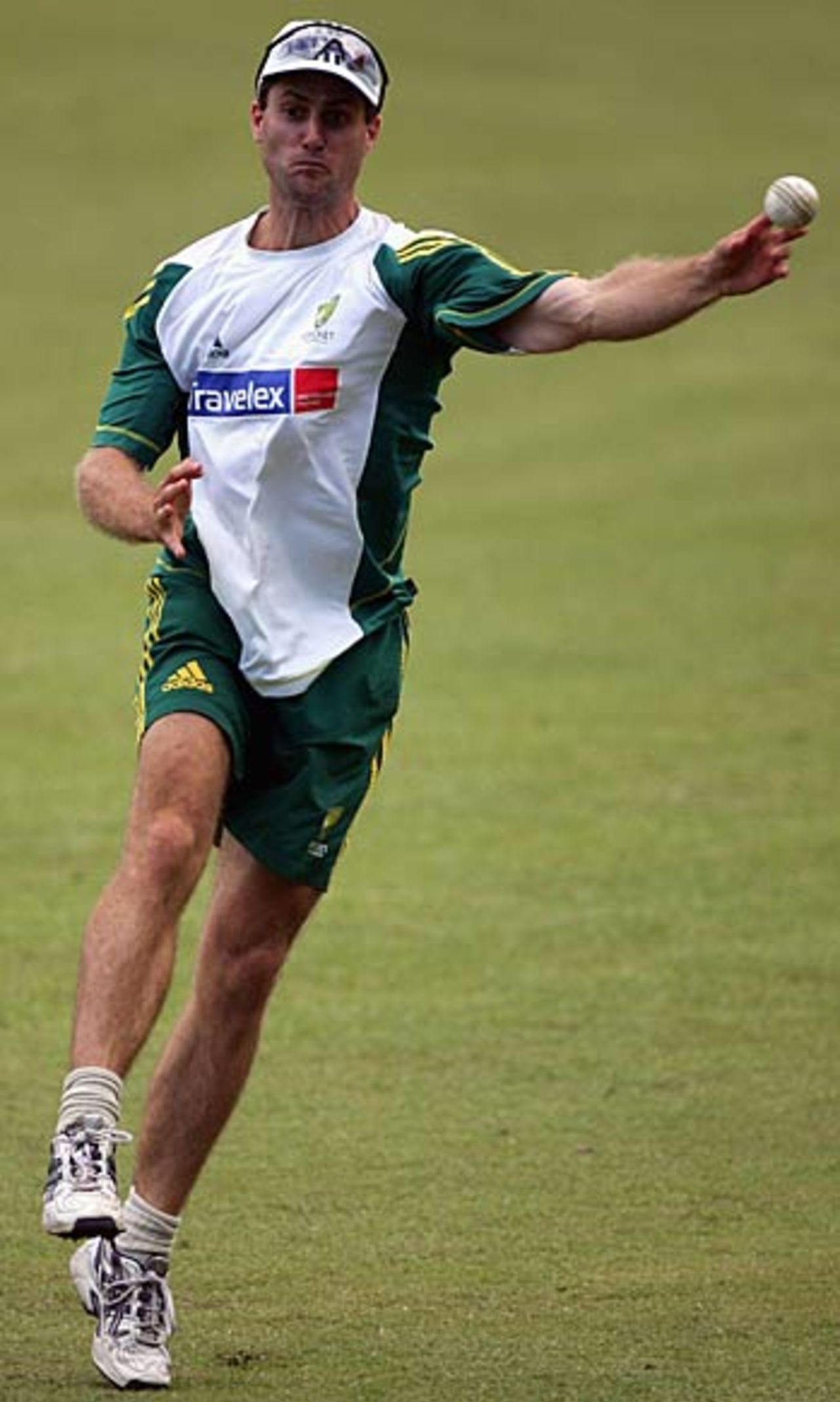 Simon Katich sharpens up his fielding ahead of the crucial fourth ODI against South Africa; Australia are currently 2-1 in the series, Durban, March 9, 2006