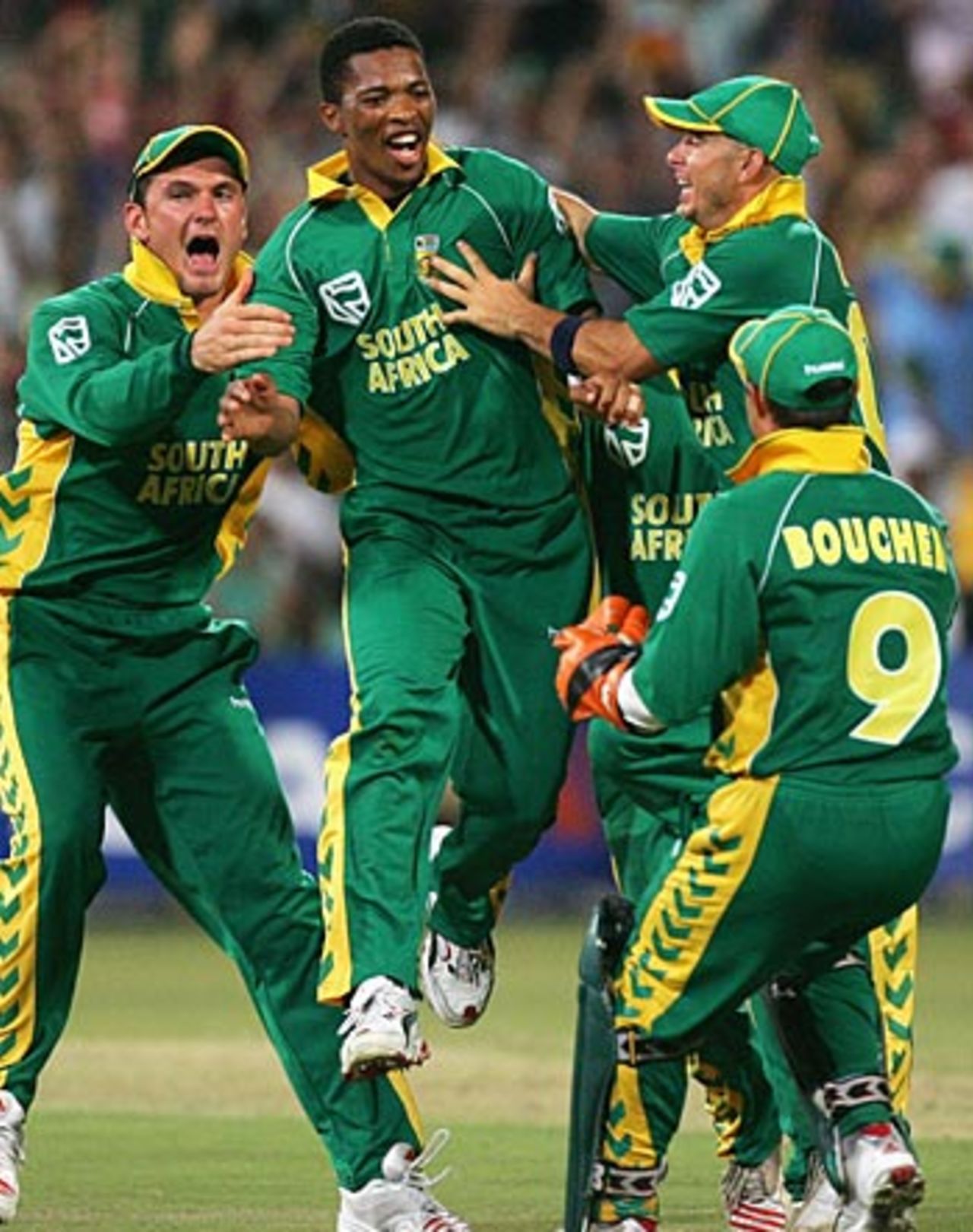 Makhaya Ntini celebrates dismissing Brett Lee, South Africa v Australia, 4th ODI, Durban, March 10, 2006