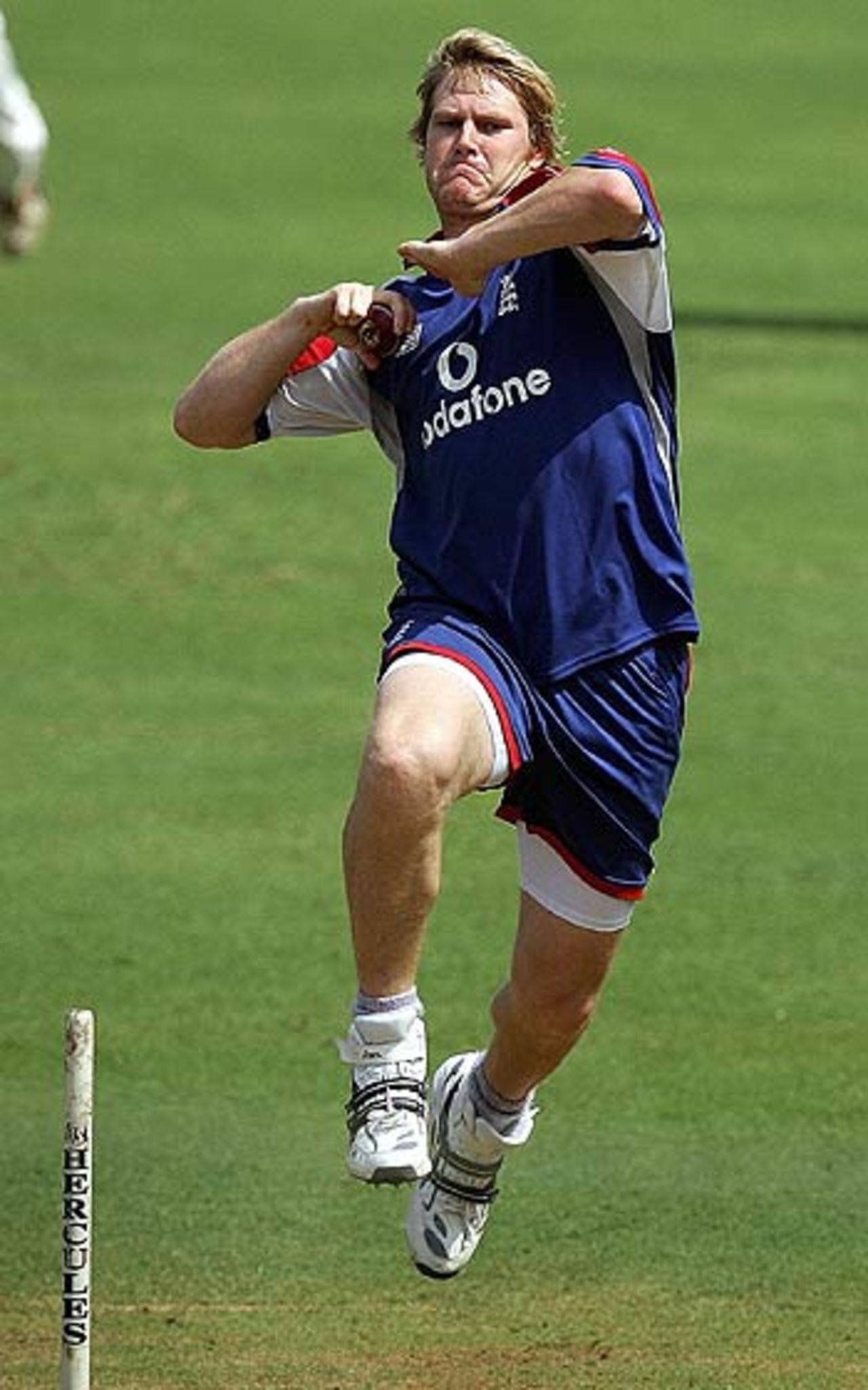 Matthew Hoggard in bowling action at the Wankhede Stadium, Mumbai, March 16, 2006