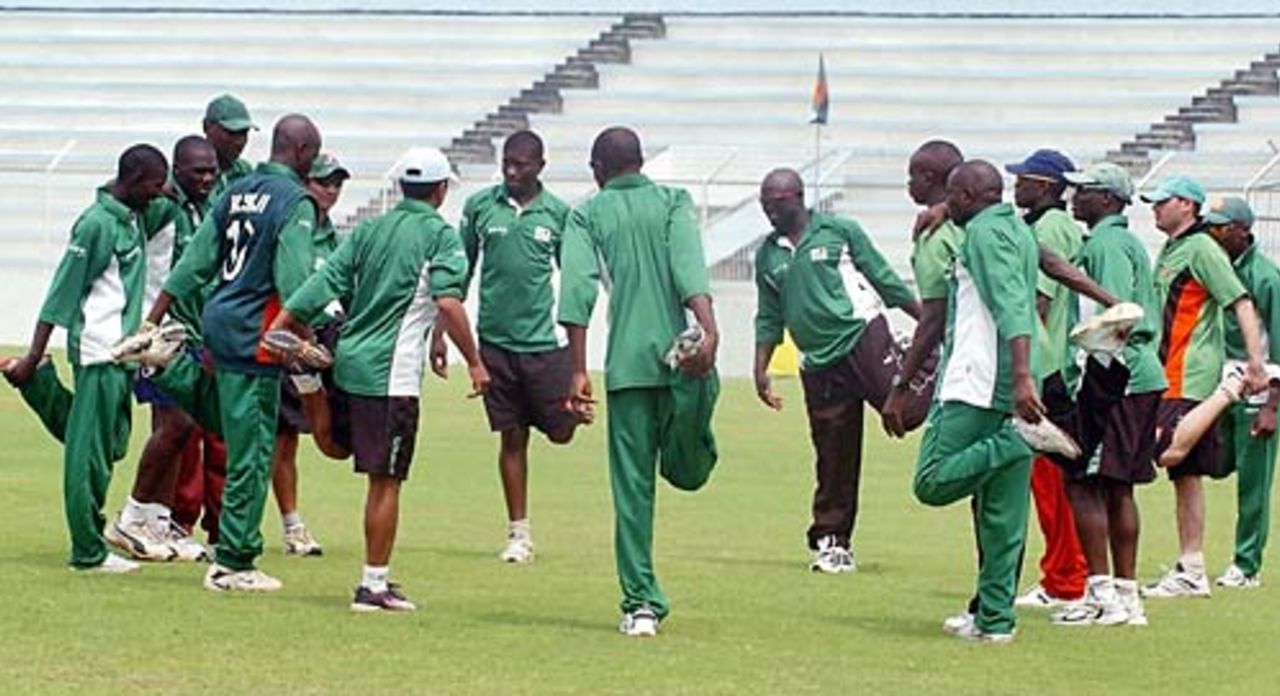 Kenya's players limber up, Bogra, March 16, 2006