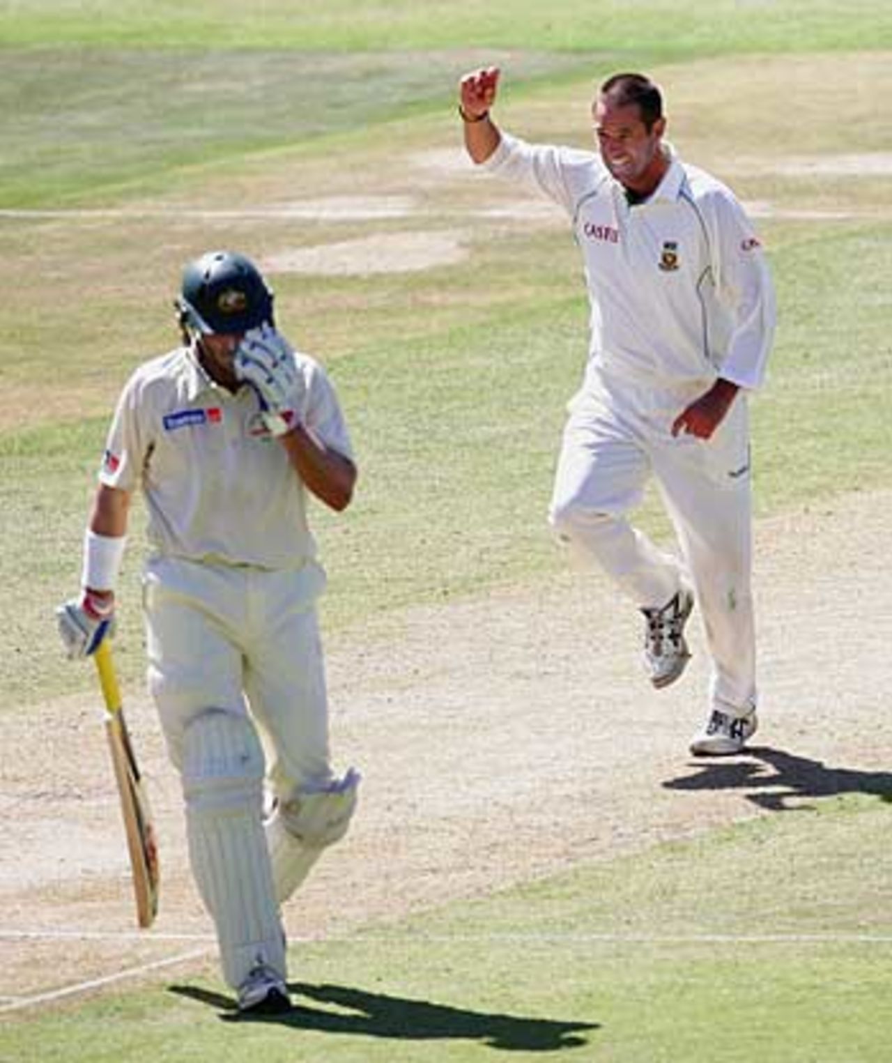 Andrew Hall celebrates Mike Hussey's wicket, South Africa v Australia, 1st Test, Cape Town, March 17, 2006