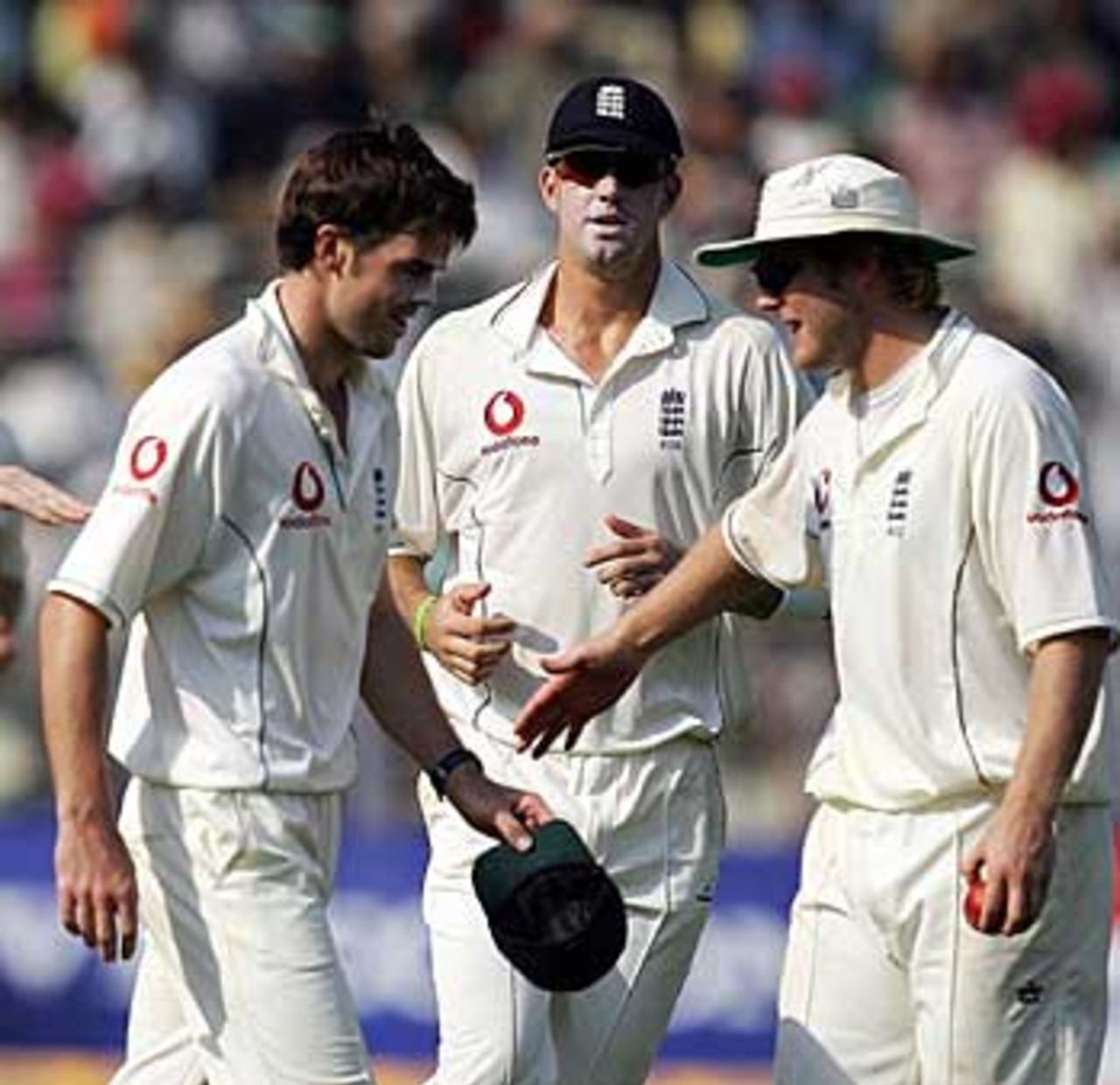 Kevin Pietersen and Matthew Hoggard congratulate James Anderson who picked up the huge wicket of Sachin Tendulkar, India v England, 3rd Test, Mumbai, 2nd day, March 19 2006