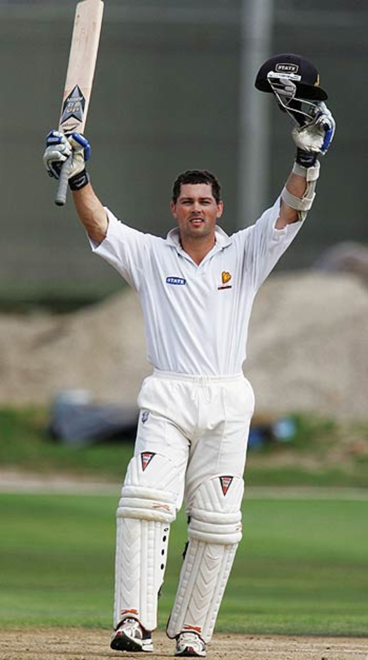 Matthew Bell celebrates his century, Auckland v Wellington, State Championship, 4th day, Eden Park, March 22, 2006