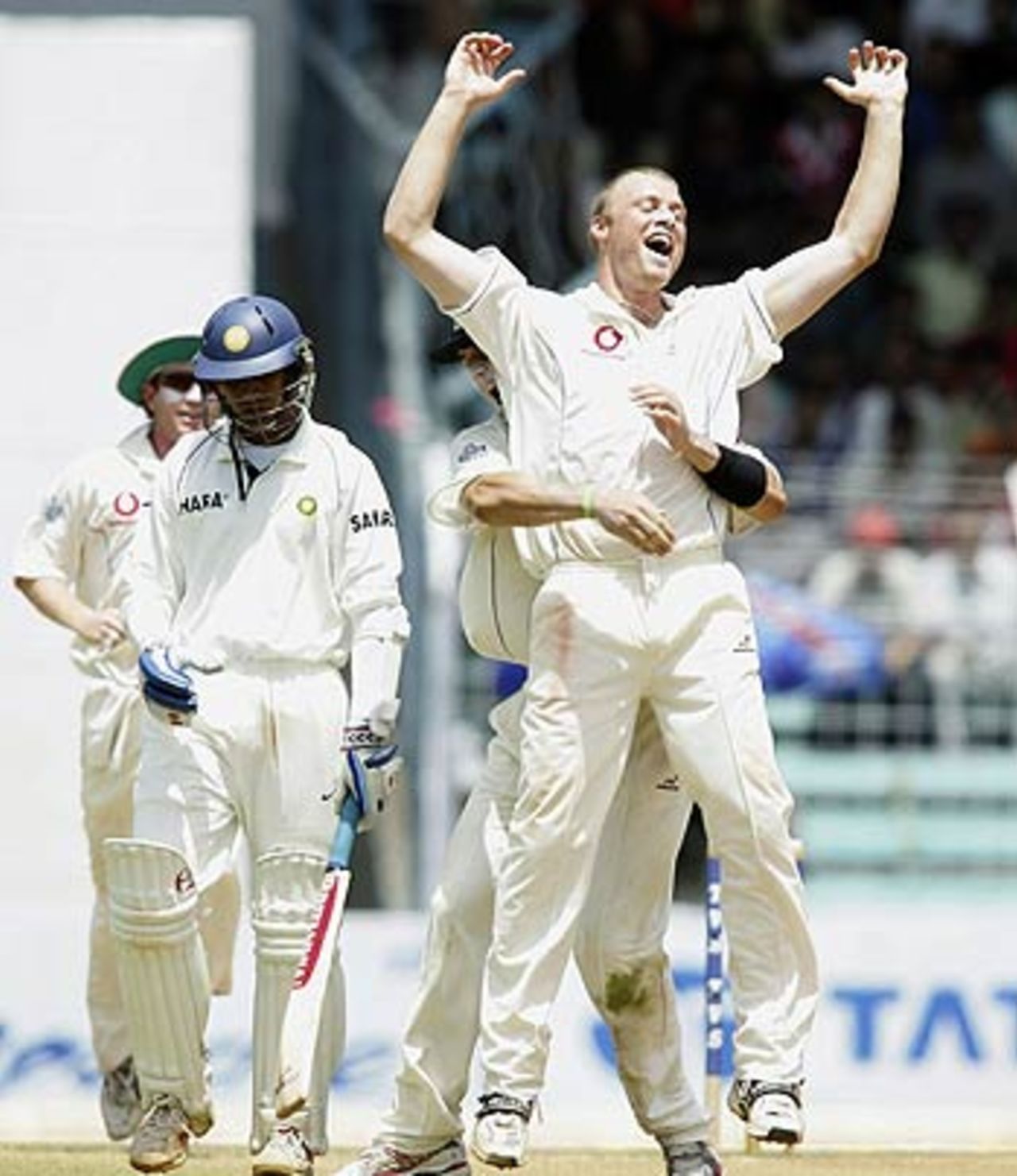 Rahul Dravid departs, Andrew Flintoff celebrates, India v England, 3rd Test, Mumbai, March 22, 2006