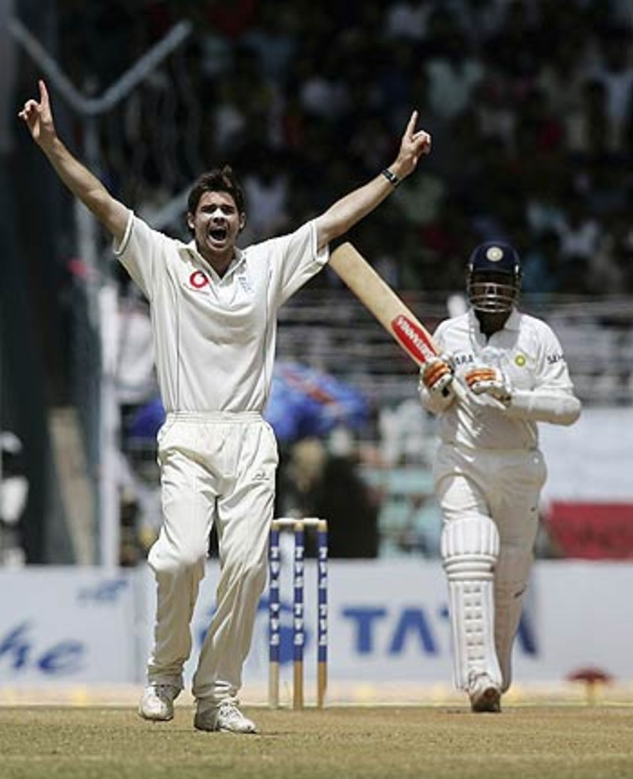 James Anderson traps Virender Sehwag lbw for 0 as India slip to 77 for 6, India v England, 3rd Test, Mumbai, March 22, 2006