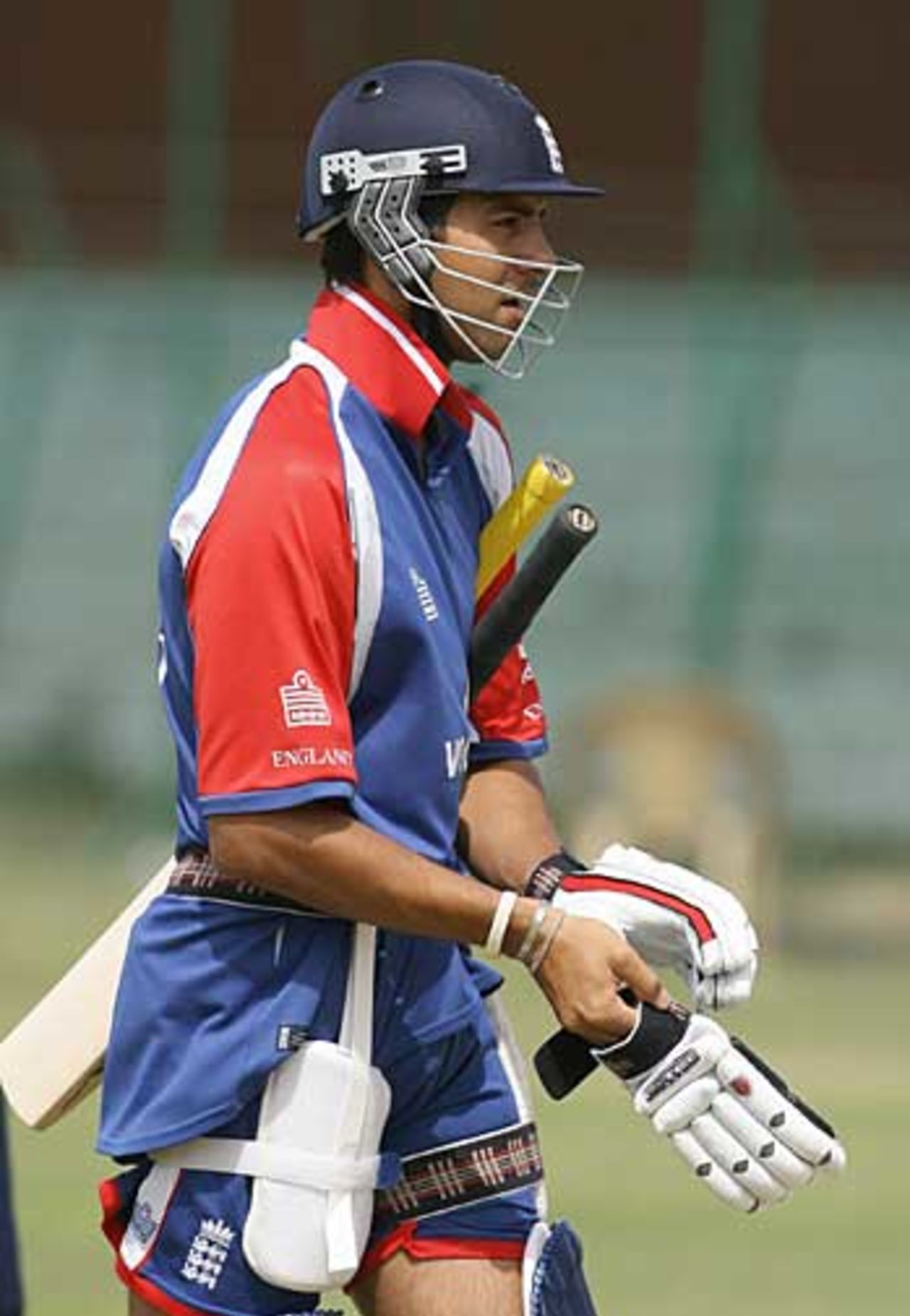 Vikram Solanki prepares to bat in the nets ahead of England's one-day warm-up match on Saturday, Jaipur, March 23, 2006