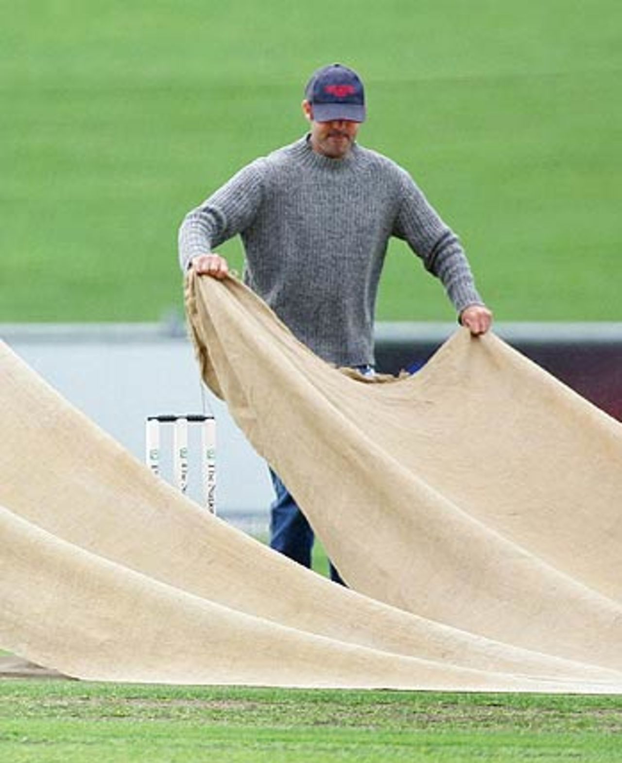 Rain washed out most of the first two sessions on the opening day at Napier, New Zealand v West Indies, 3rd Test, Napier, 1st day, March 25, 2006