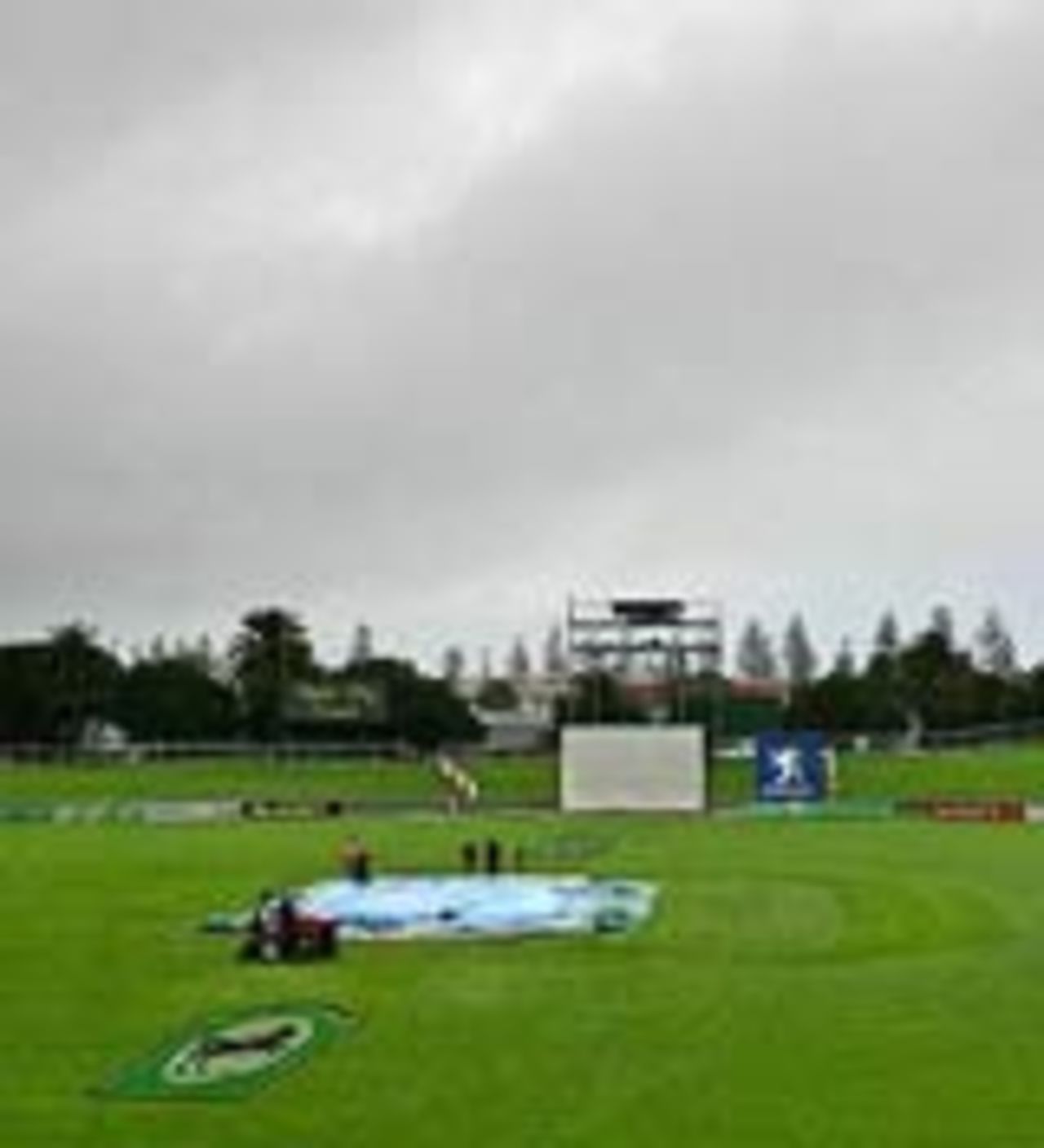 Rain washed out play on the third day at Napier, New Zealand v West Indies, 3rd Test, Napier, 3rd day, March 27, 2006
