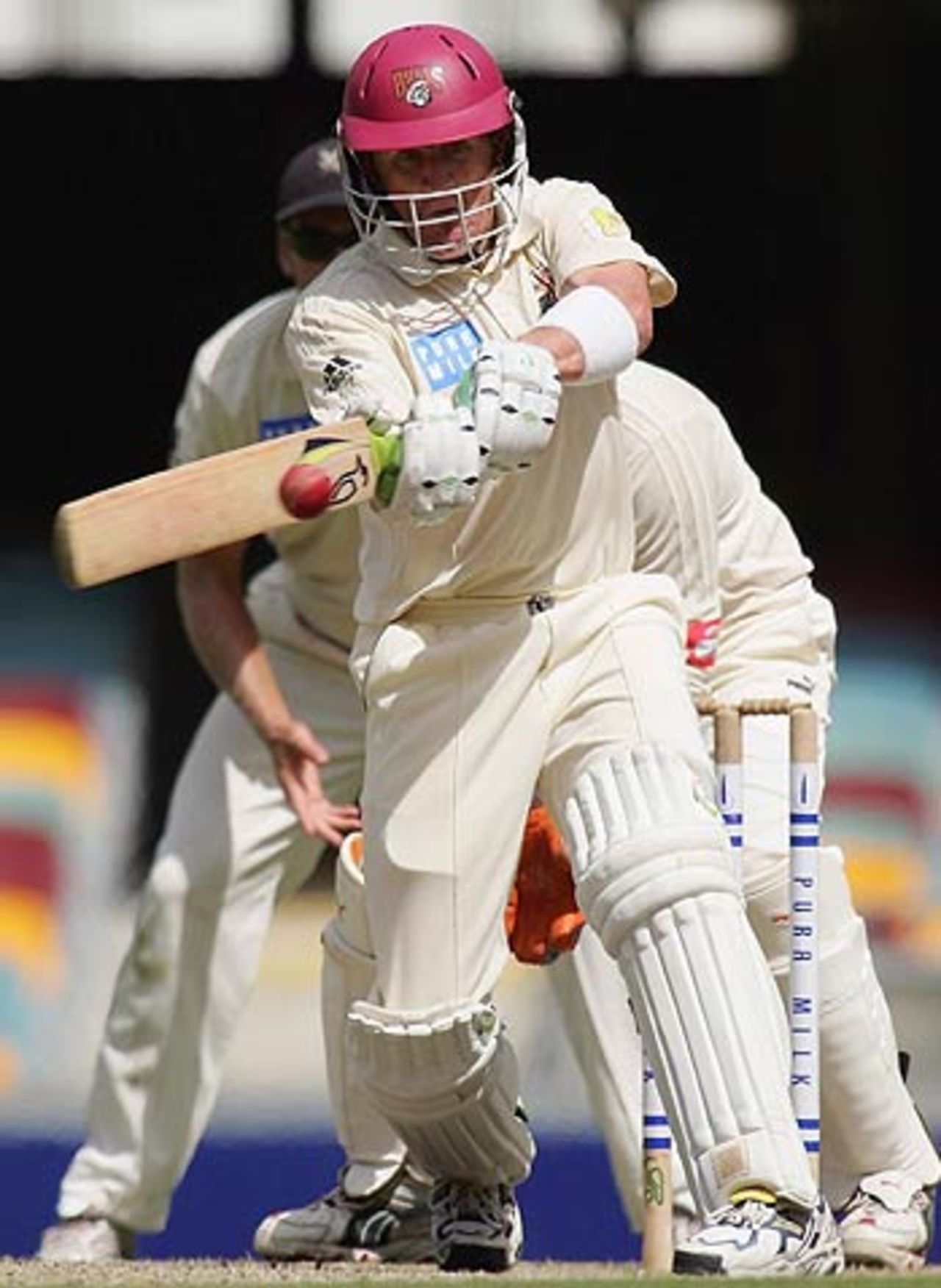 Clinton Perren pulls during his hundred, Queensland v Victoria, Pura Cup final, Brisbane, 4th day, March 27, 2006
