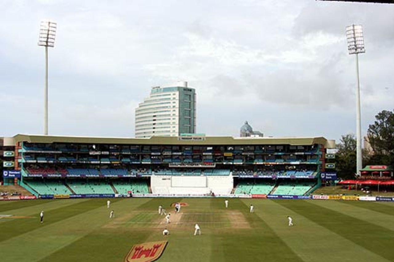 An overview of Kingsmead, South Africa v Australia, 2nd Test, Durban, 4th day, March 27 2006 