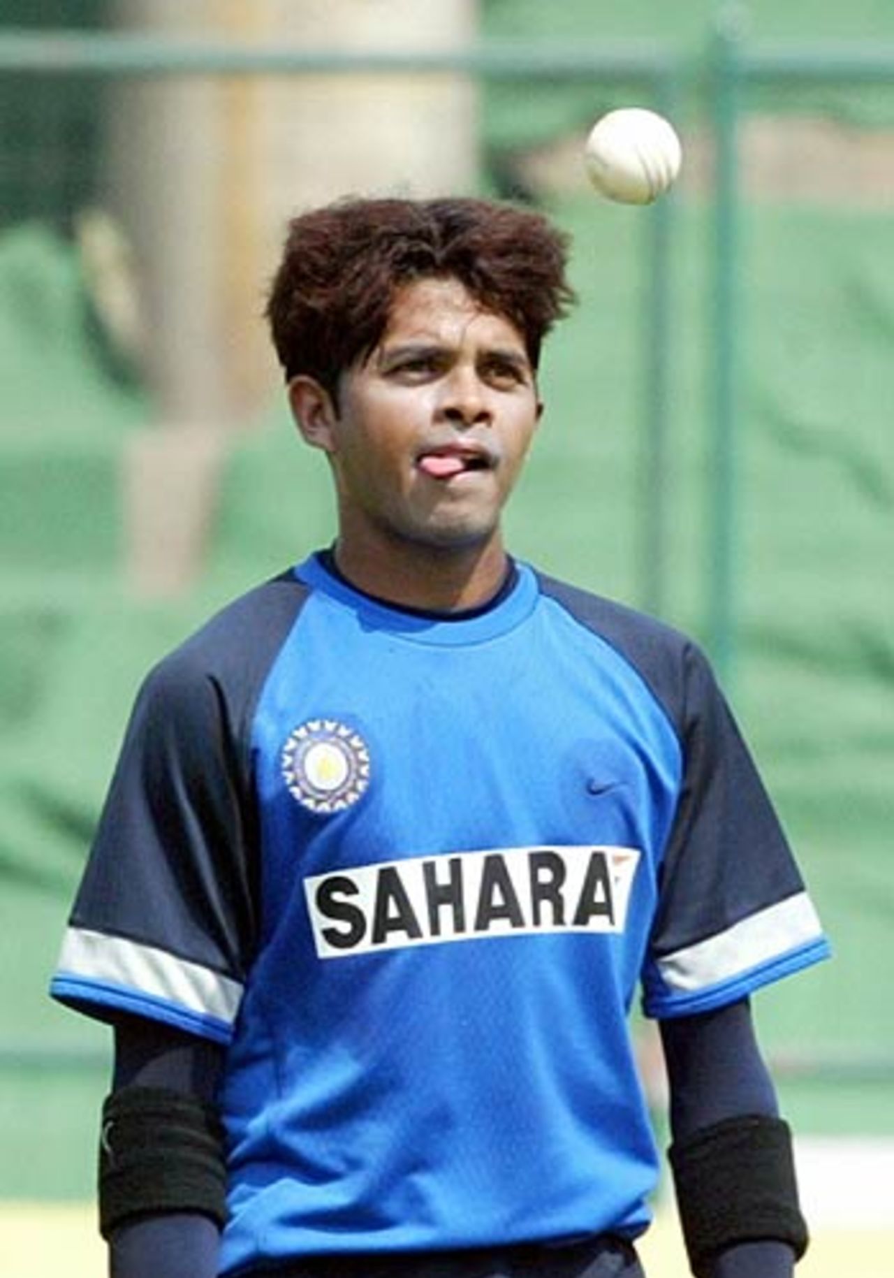 Sreesanth keeps his eye on the ball, Delhi, March 27, 2006