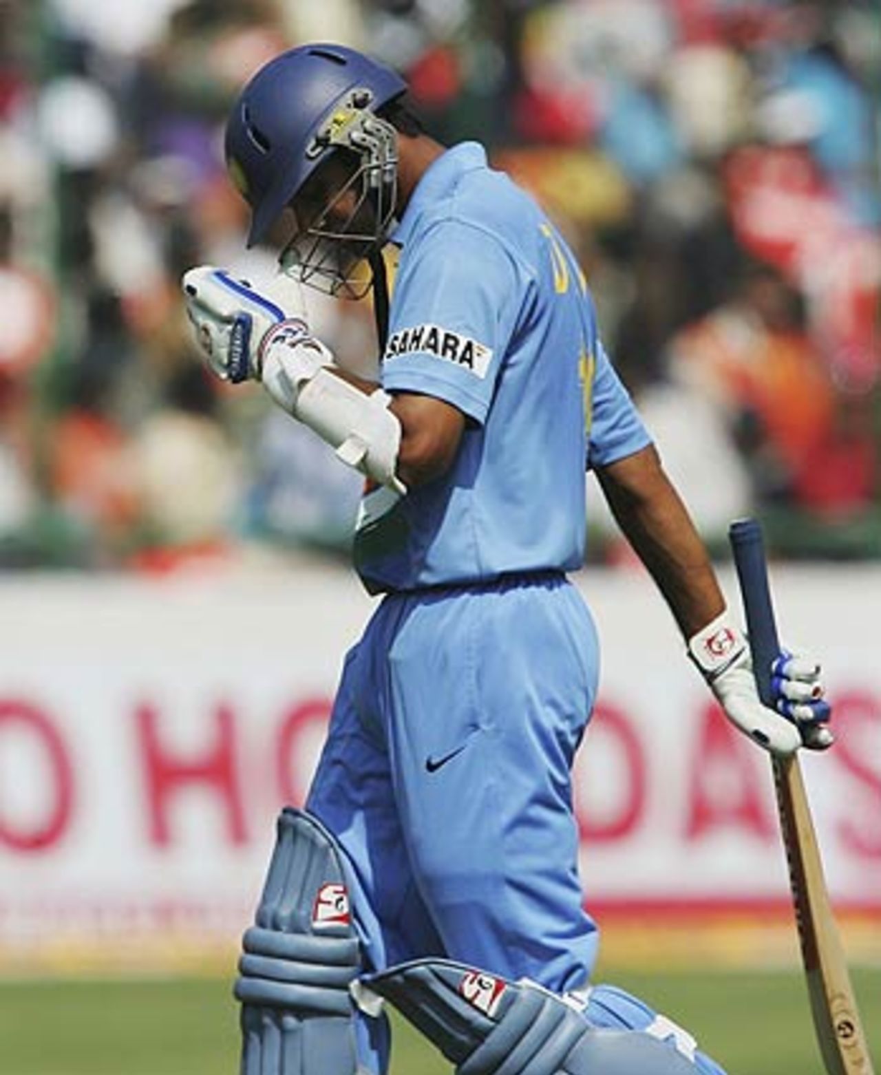 A disappointed Rahul Dravid walks back to the dressing room, India v England, 1st ODI, New Delhi, March 28 2006