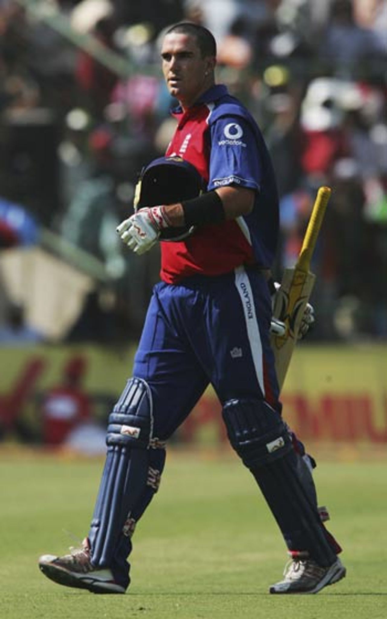 Kevin Pietersen trudges off, India v England, 1st ODI, New Delhi, March 28 2006
