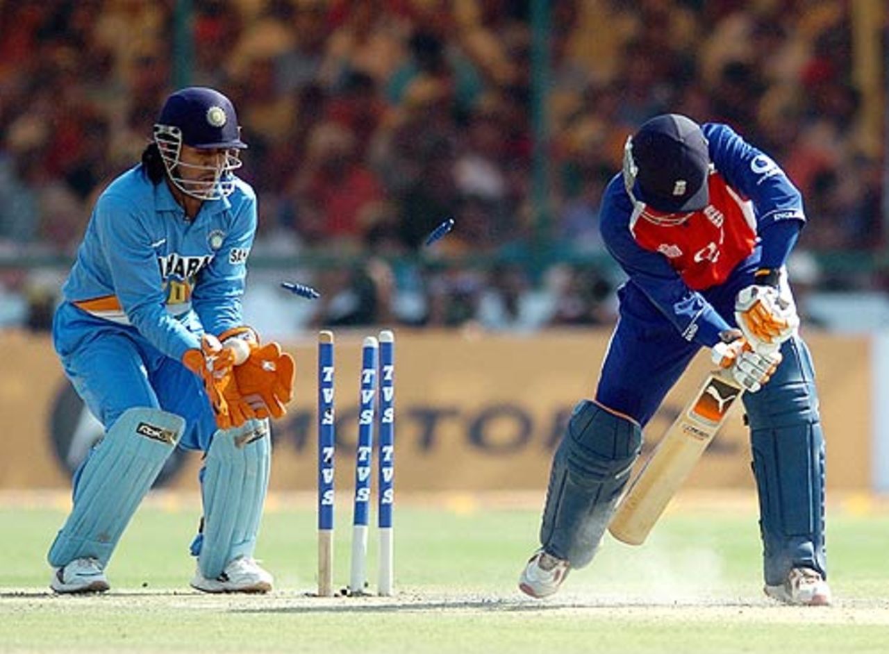 Geraint Jones is castled by Harbhajan Singh, India v England, 1st ODI, New Delhi, March 28 2006