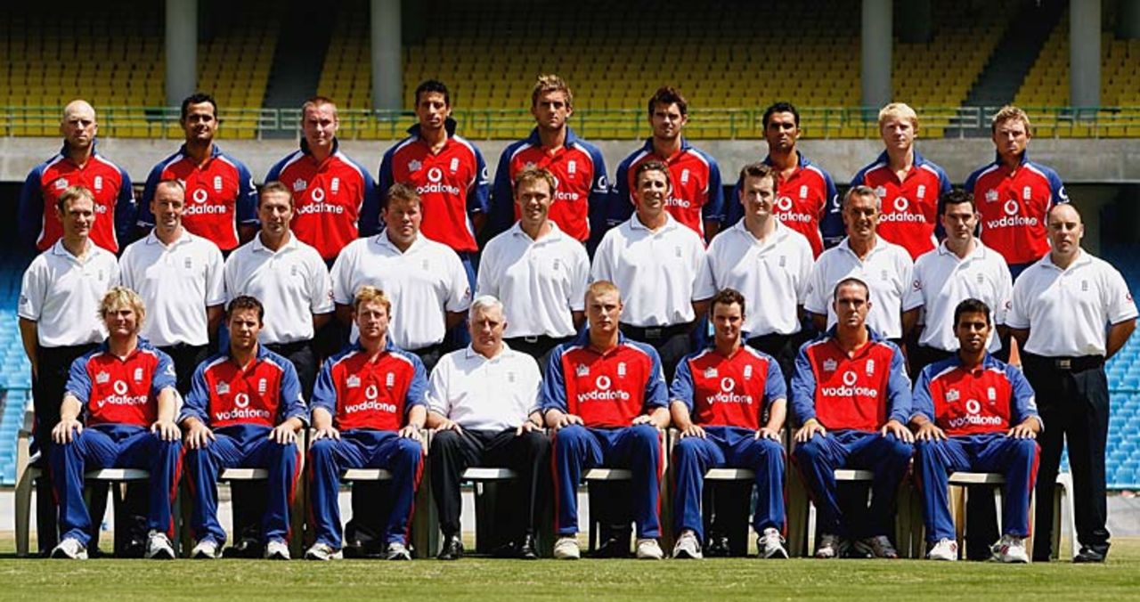 The England ODI squad and support staff pose for a group photo, Delhi, March 30, 2006