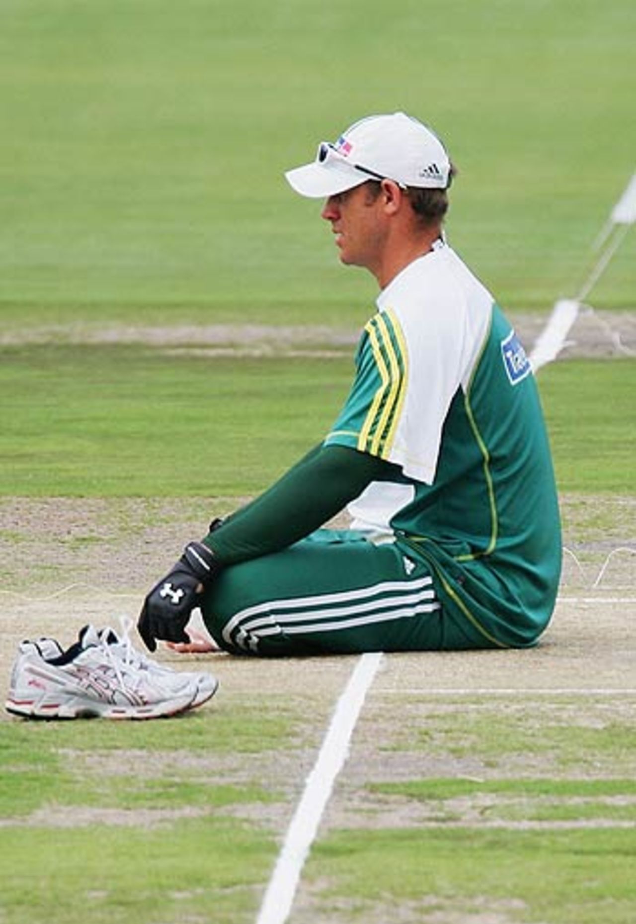 Matthew Hayden prepares for the third Test against South Africa, Johannesburg, March 30, 2006