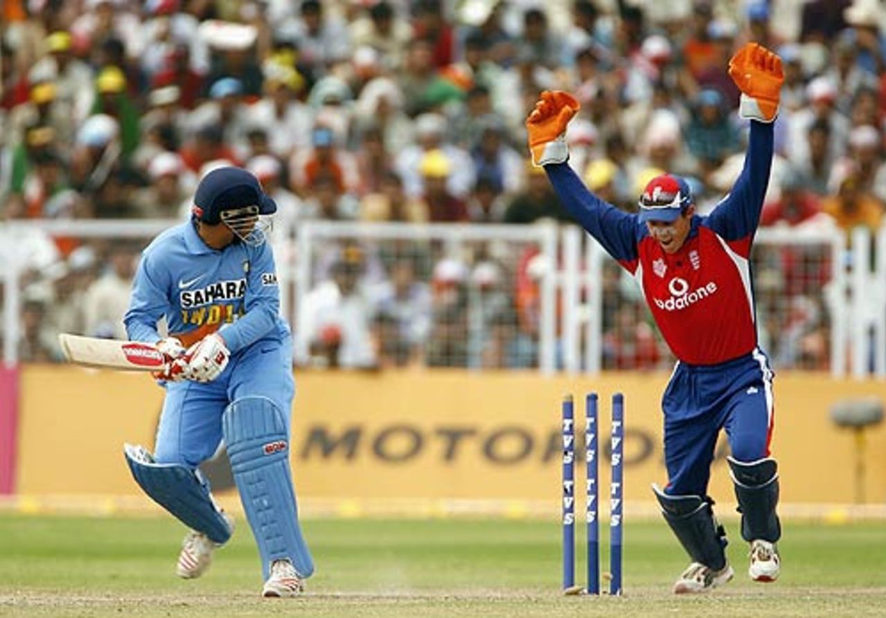 Virender Sehwag is bowled by Ian Blackwell, much to Geraint Jones' pleasure, India v England, 2nd ODI, Faridabad, March 31, 2006