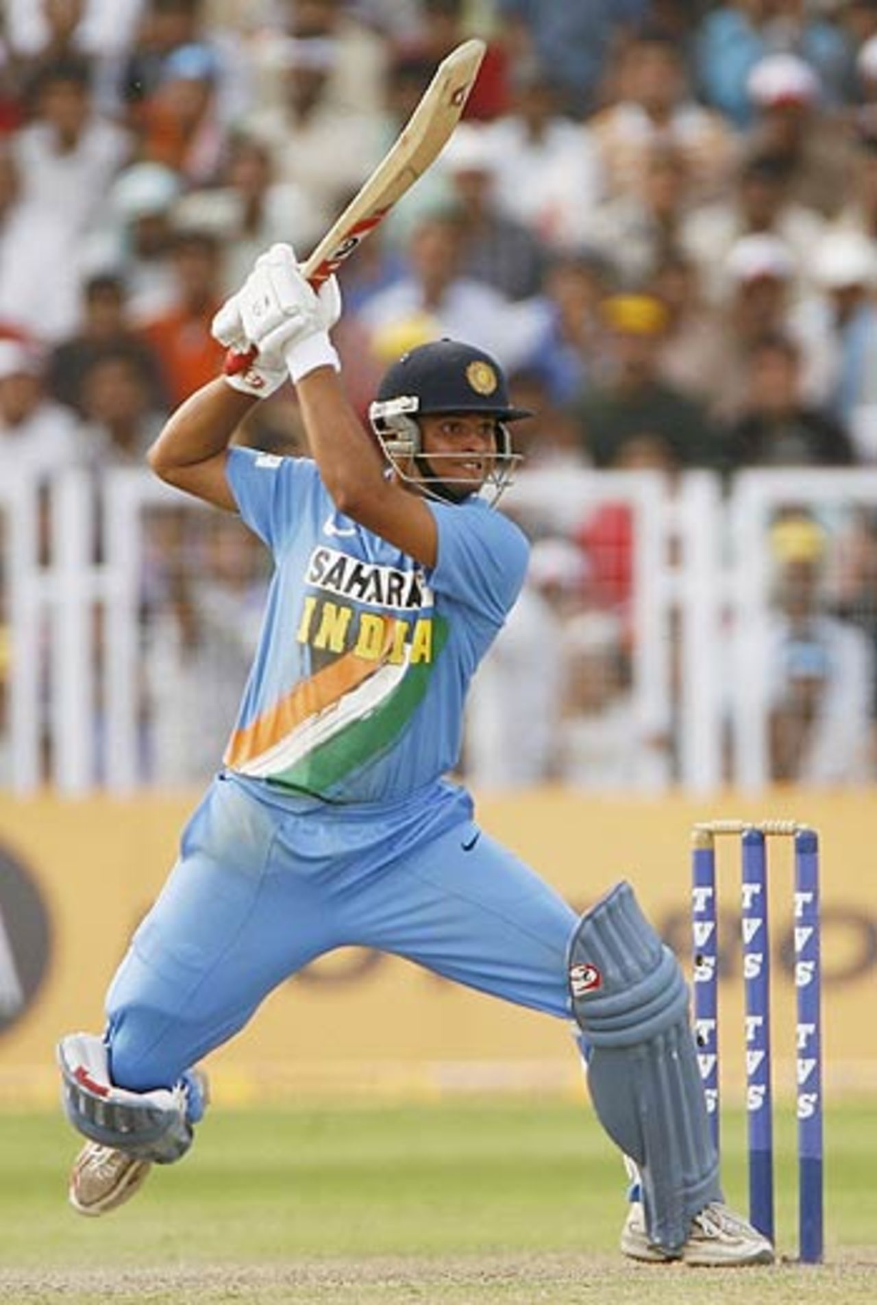 Suresh Raina was all confidence in his innings, India v England, 2nd ODI, Faridabad, March 31, 2006