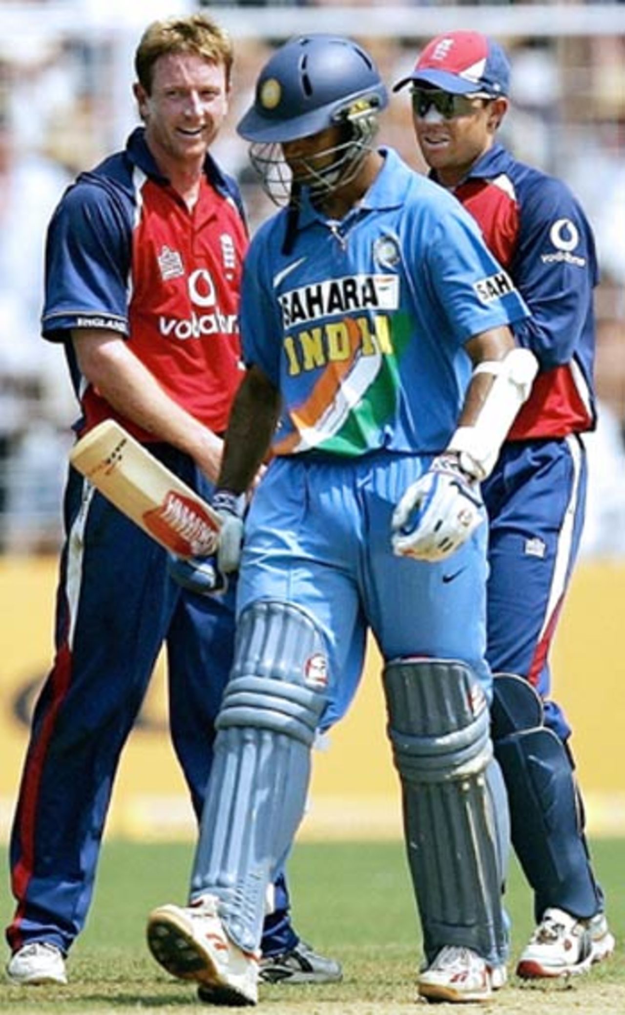 Rahul Dravid departs to Paul Collingwood during the 3rd ODI at Goa, India v England, 3rd ODI, Goa, April 3, 2006
