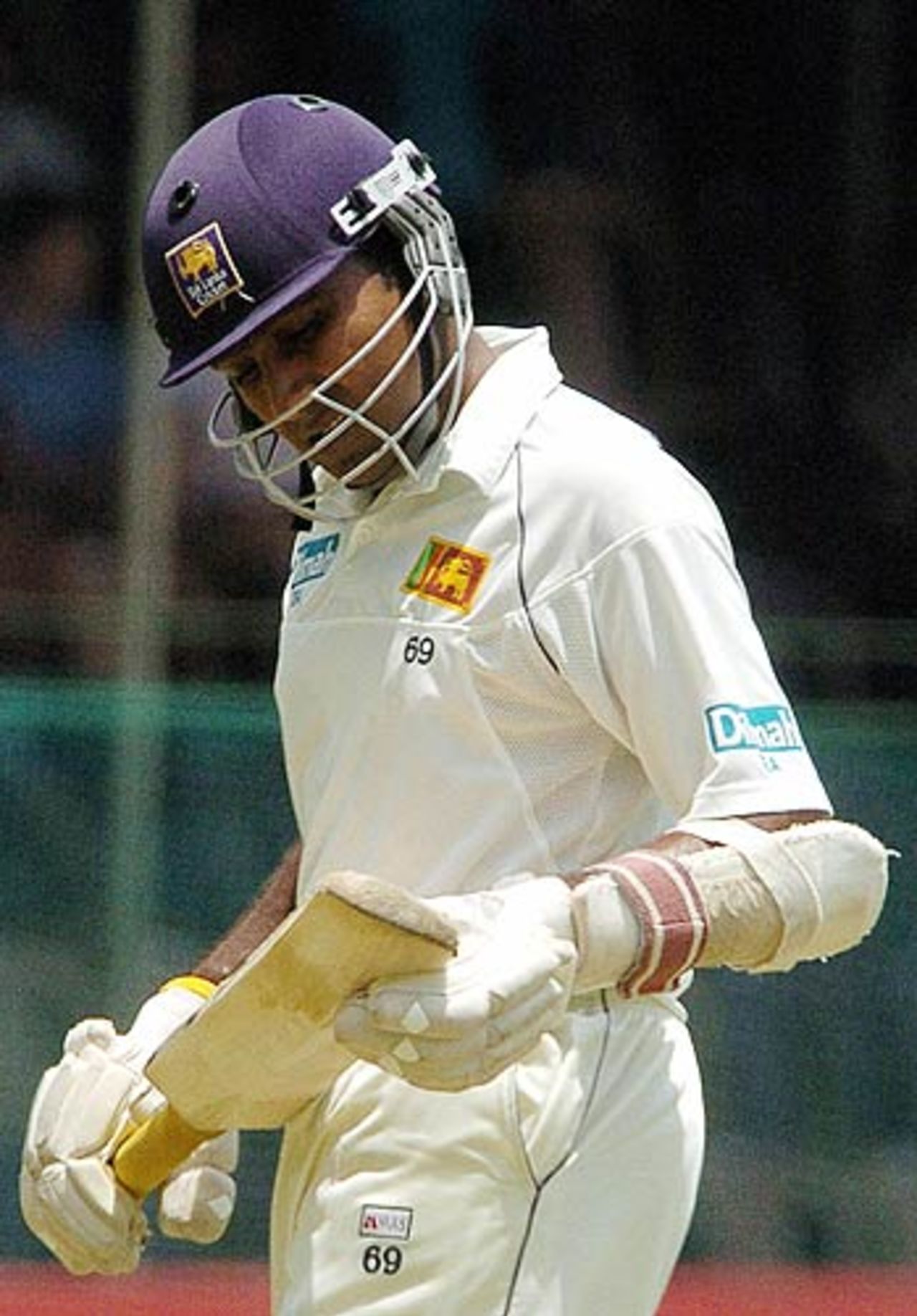 Mahela Jayawardene was out for 4, Sri Lanka v Pakistan, 2nd Test, Kandy, 1st day, April, 3, 2006