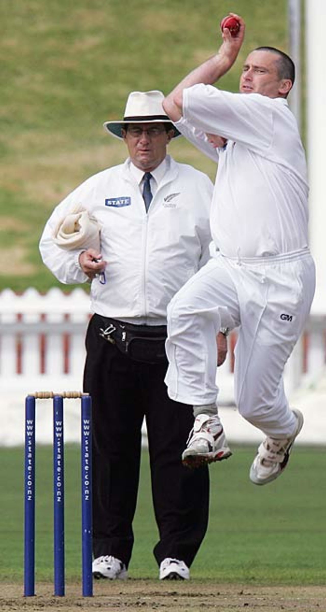 Roger Fouhy gets ready to unleash one, Wellington v Central Districts , State Championship final, Wellington, April 3, 2006
