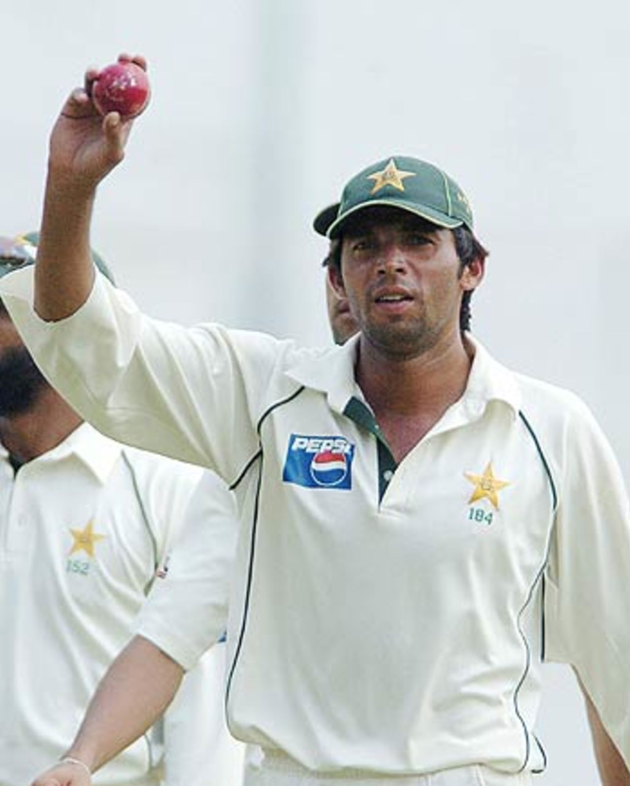 Mohammad Asif shows the ball that got him his first five-wicket haul, Sri Lanka v Pakistan, 2nd Test, Kandy, 2nd day, April 4, 2006